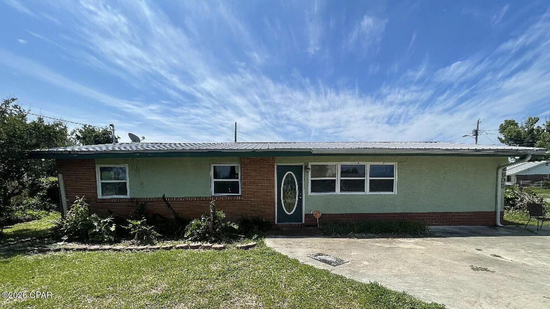 2805 W 21st Street Panama City FL 32405