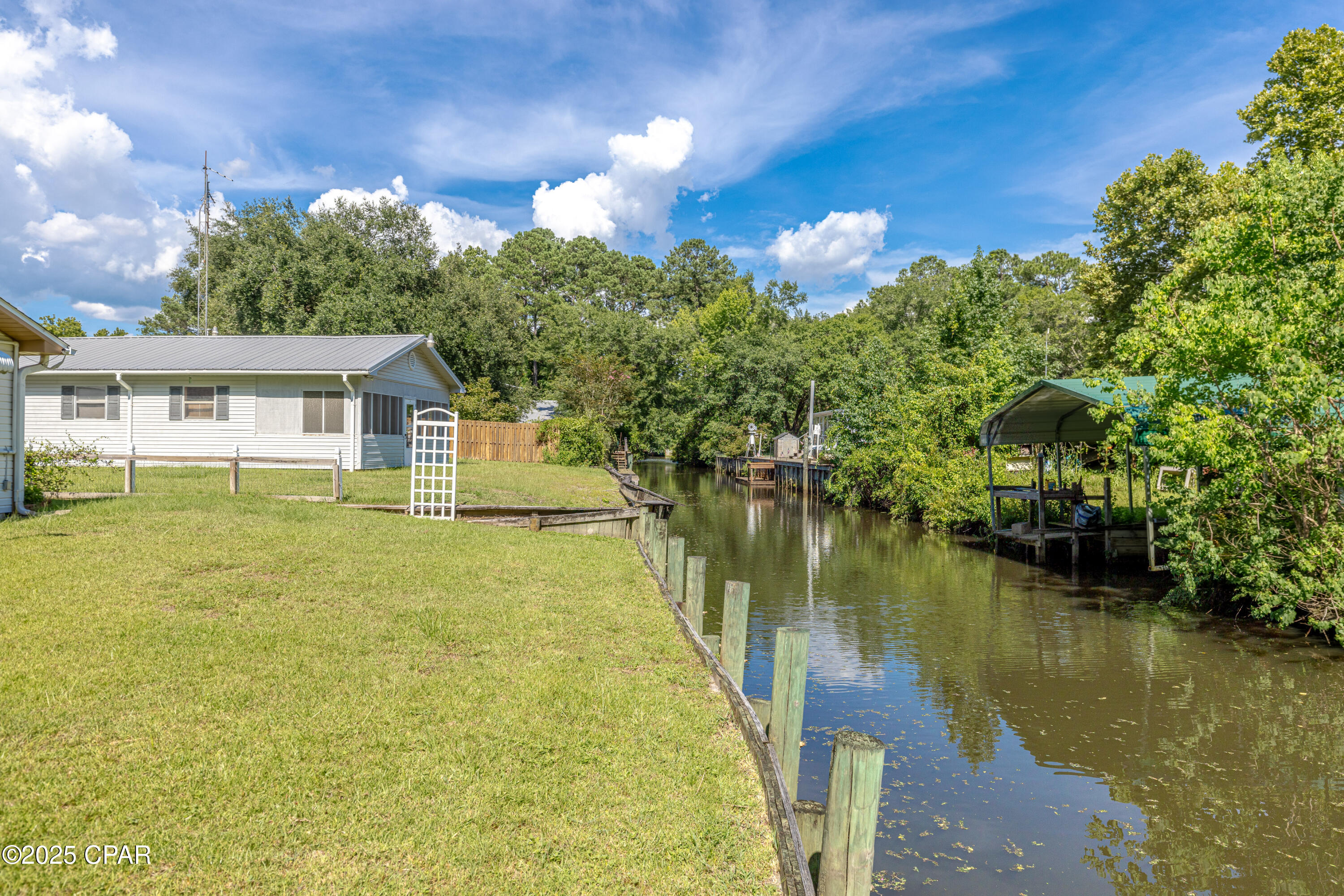 151 Swamp Haven Road Vernon FL 32462