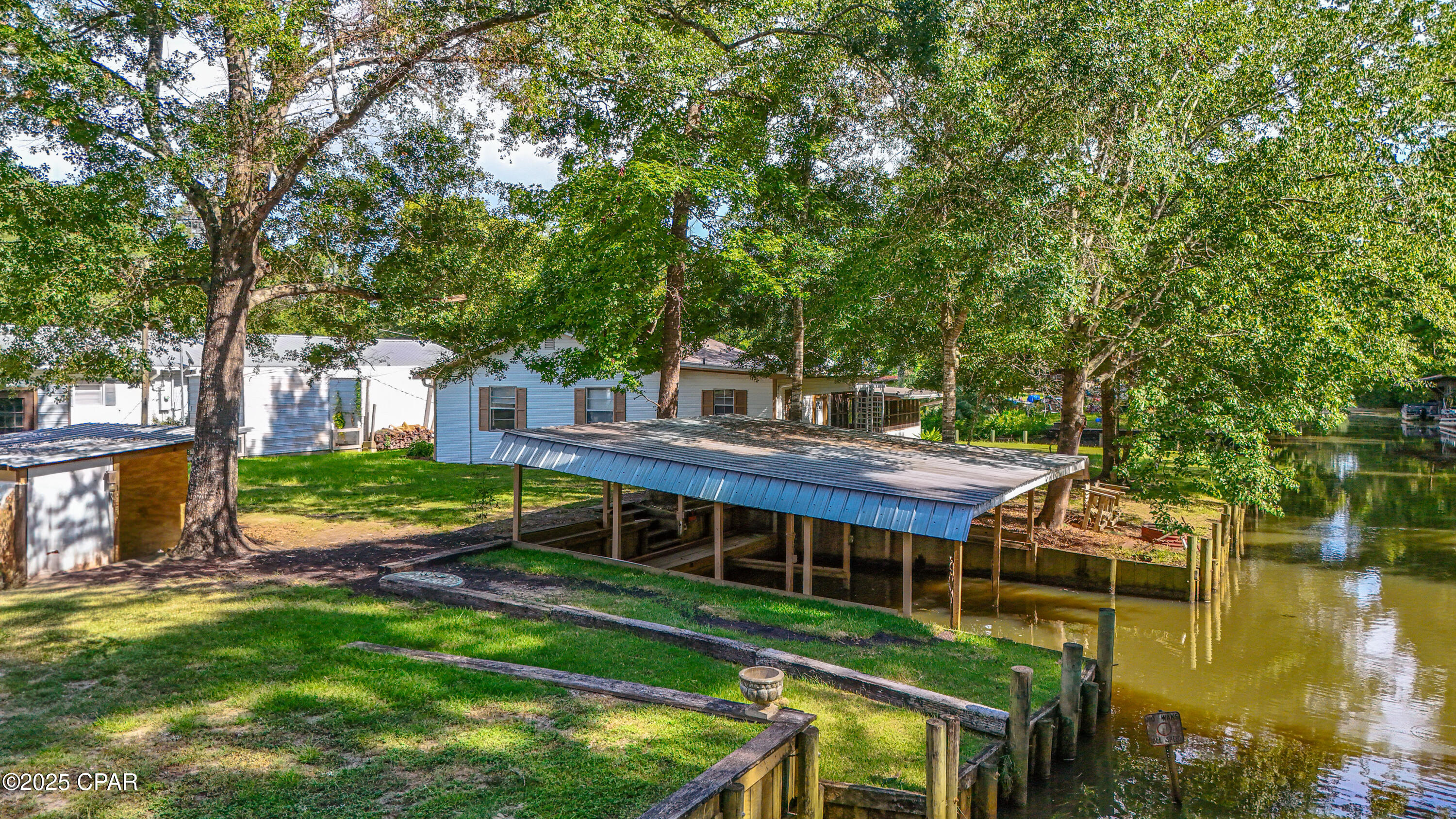 151 Swamp Haven Road Vernon FL 32462