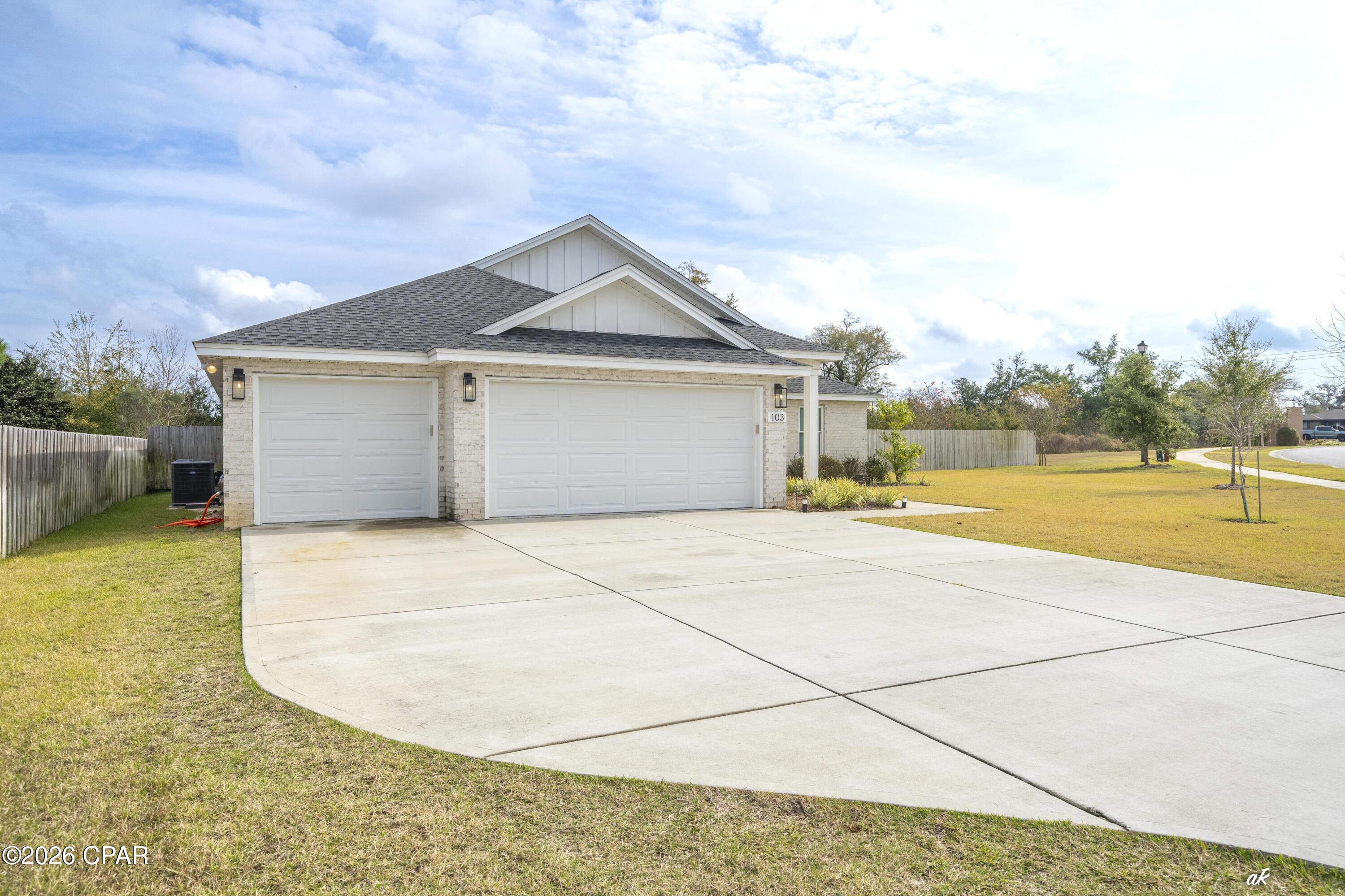 103 Lakeview Terrace Lynn Haven FL 32444