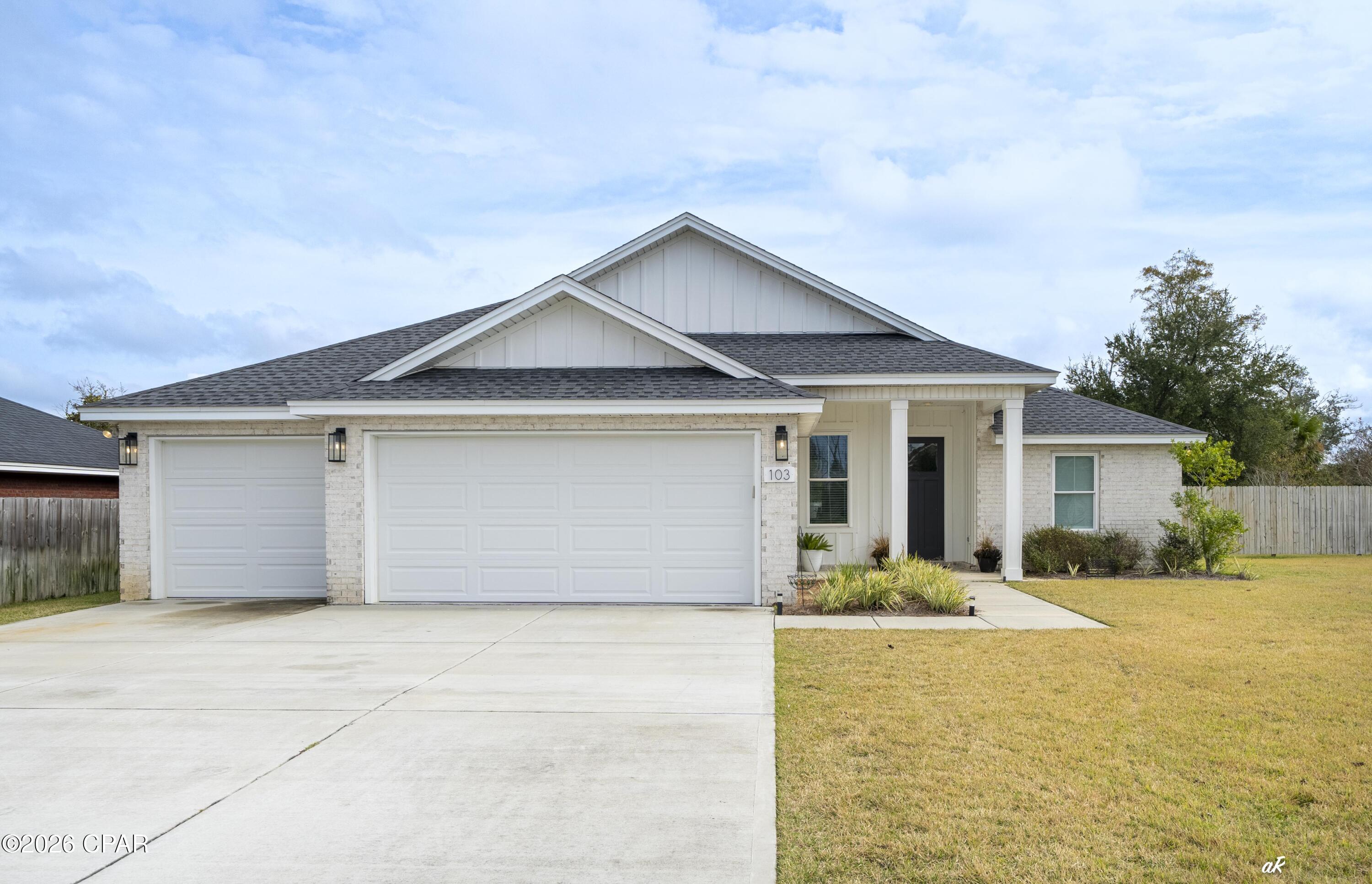103 Lakeview Terrace Lynn Haven FL 32444