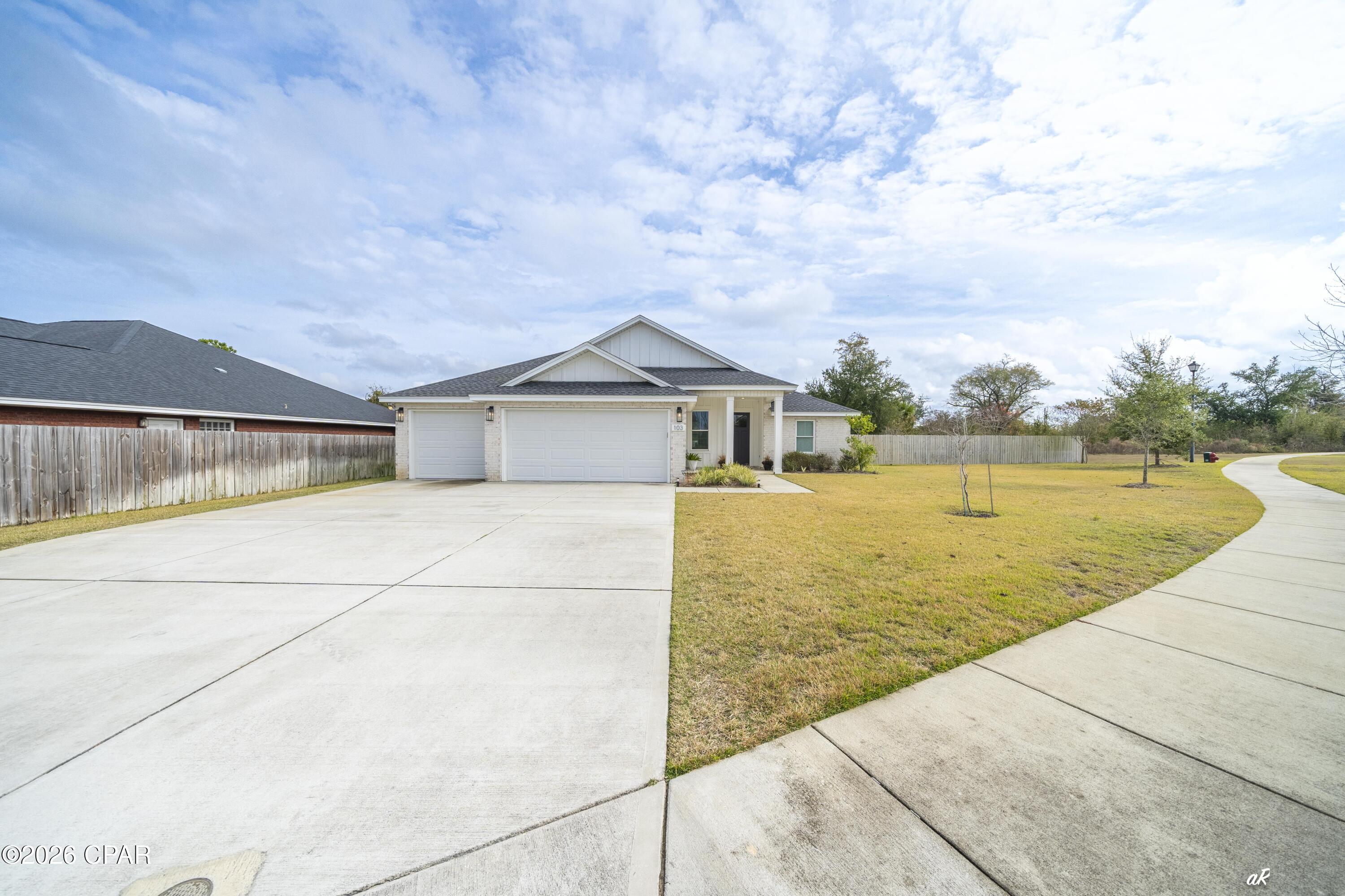 103 Lakeview Terrace Lynn Haven FL 32444