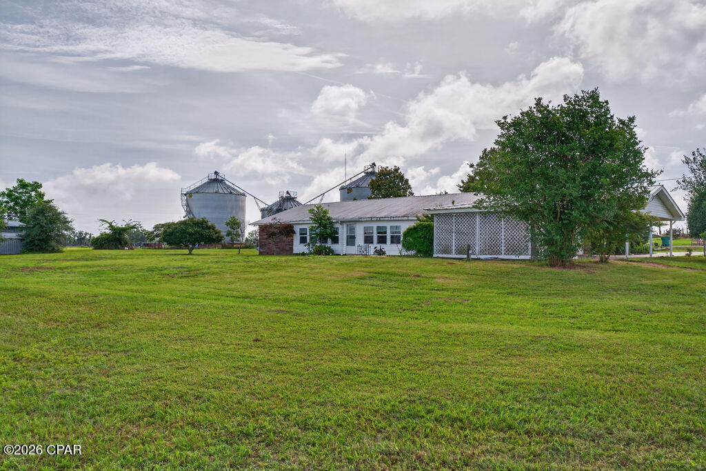 1712 Shamrock Lane Chipley FL 32428