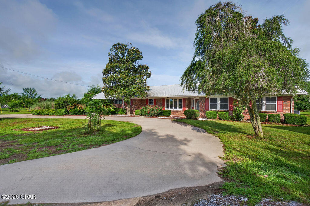 1712 Shamrock Lane Chipley FL 32428