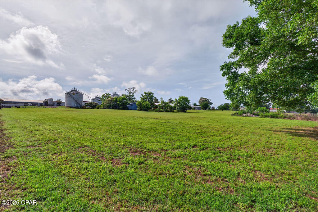 1712 Shamrock Lane Chipley FL 32428