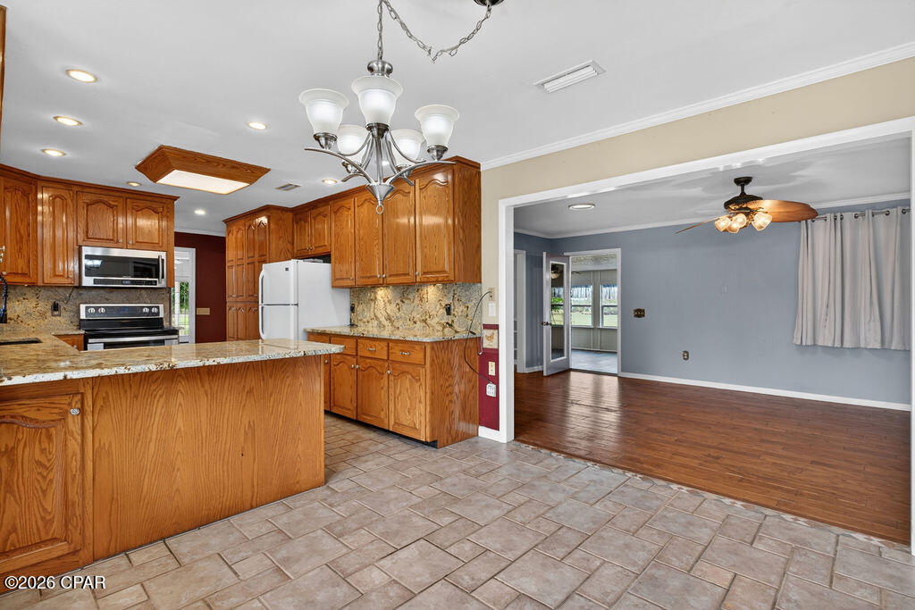 1712 Shamrock Lane Chipley FL 32428