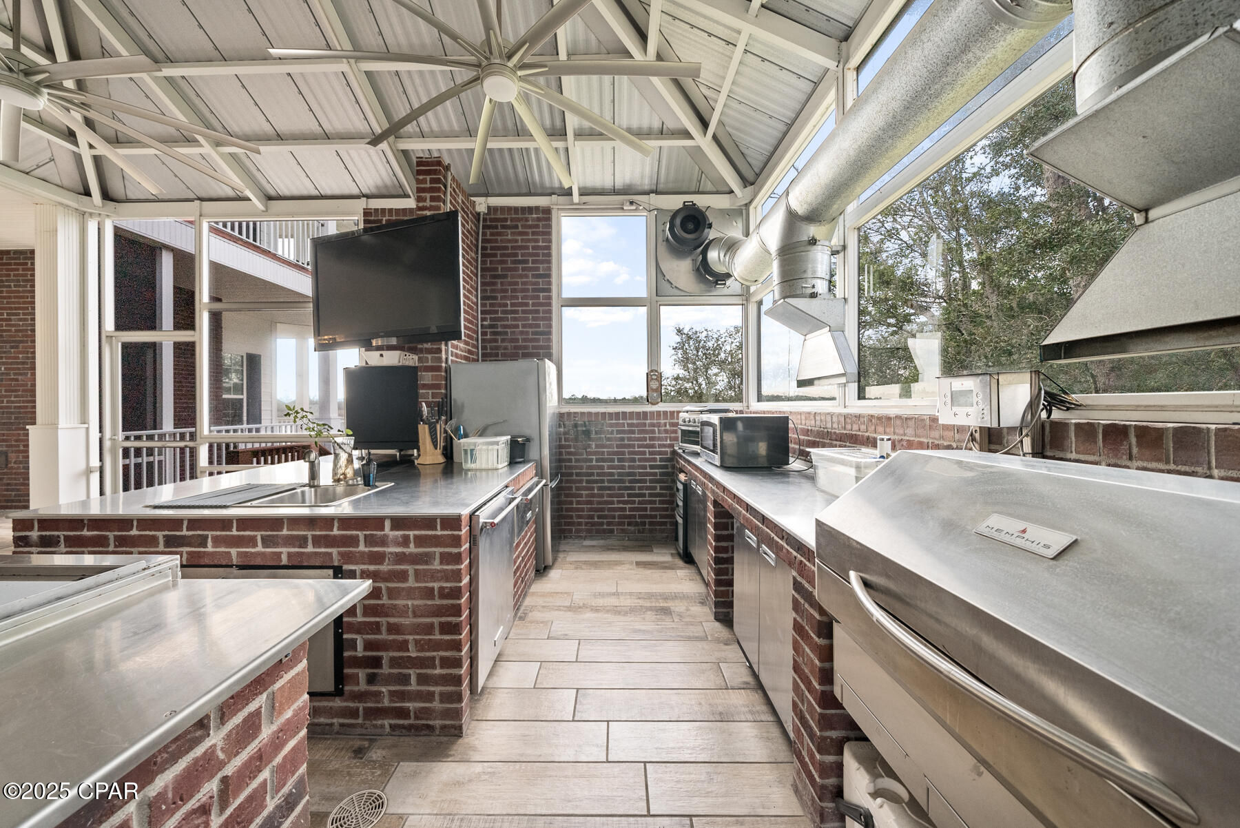 15702 Highway 77 Southport FL 32409