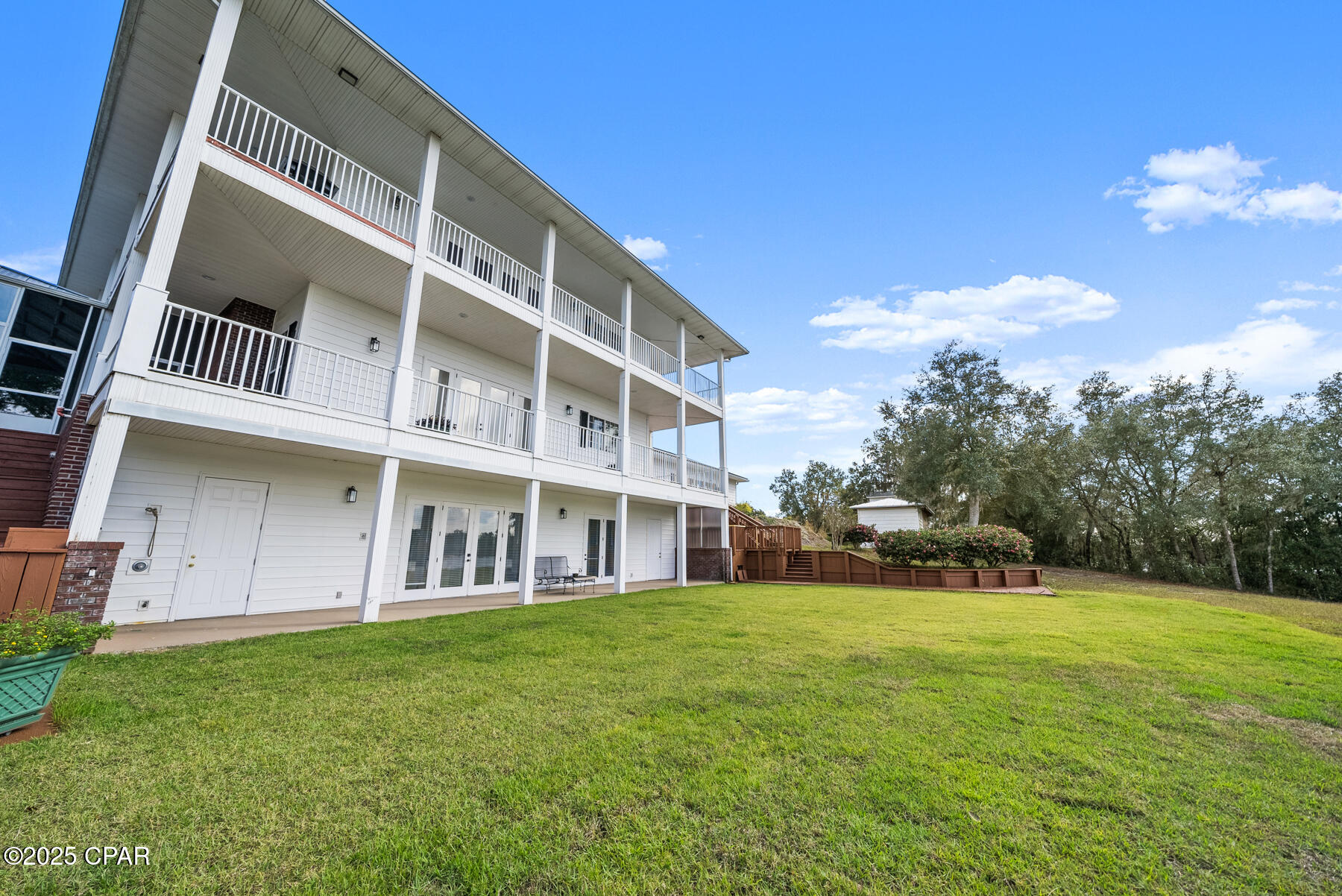 15702 Highway 77 Southport FL 32409