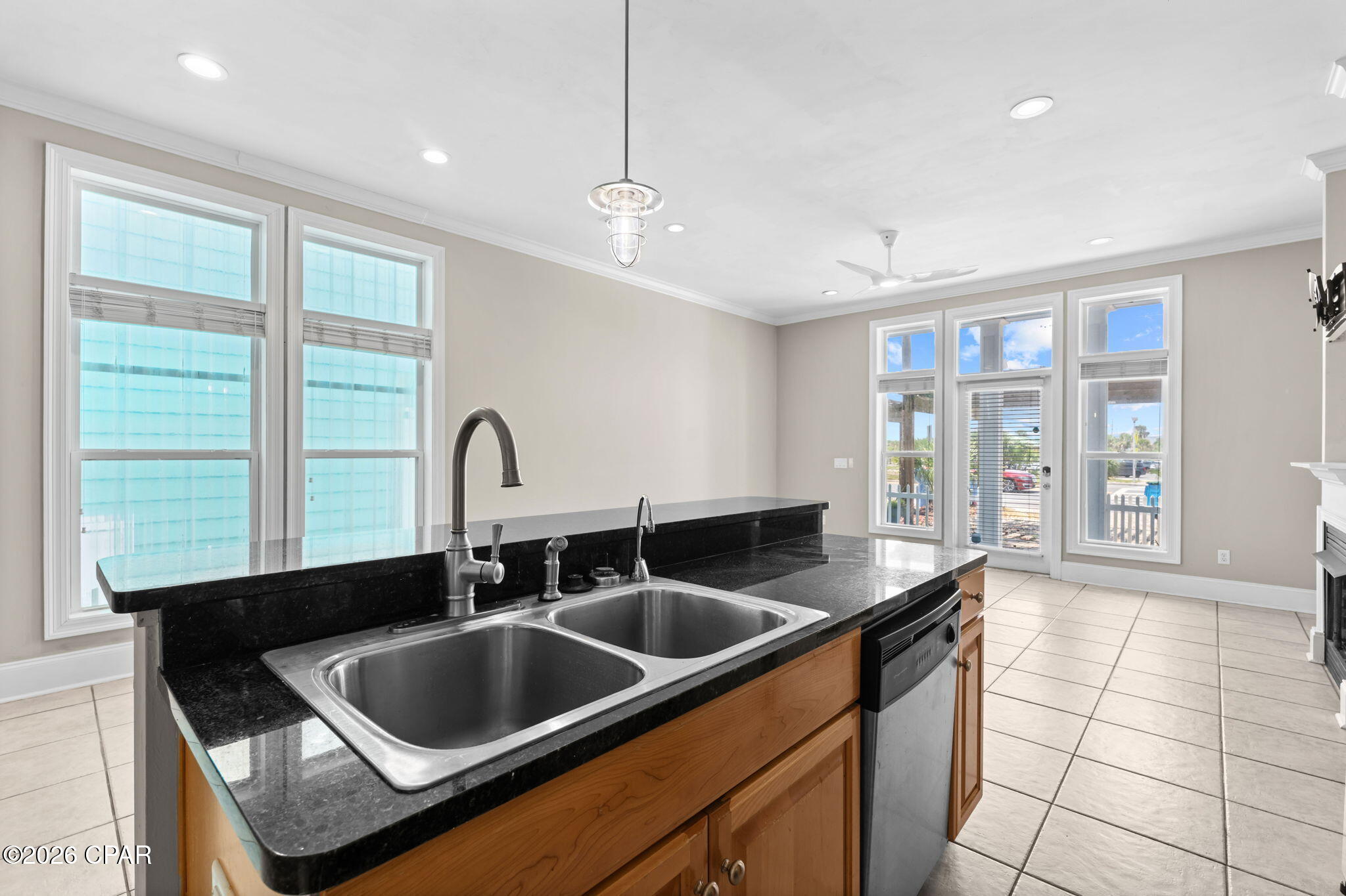 7412 Thomas Drive Panama City Beach FL 32408
