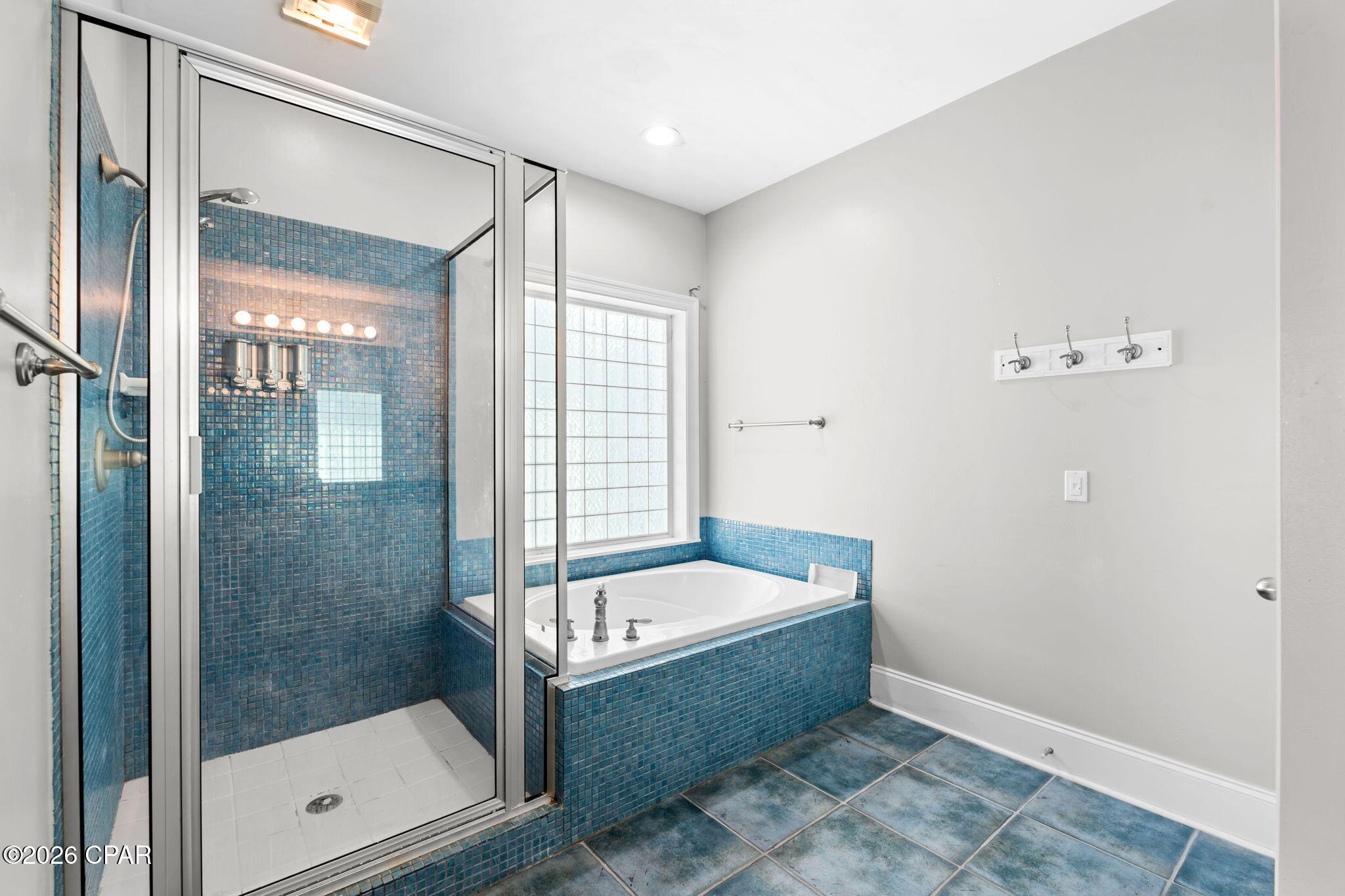 7412 Thomas Drive Panama City Beach FL 32408