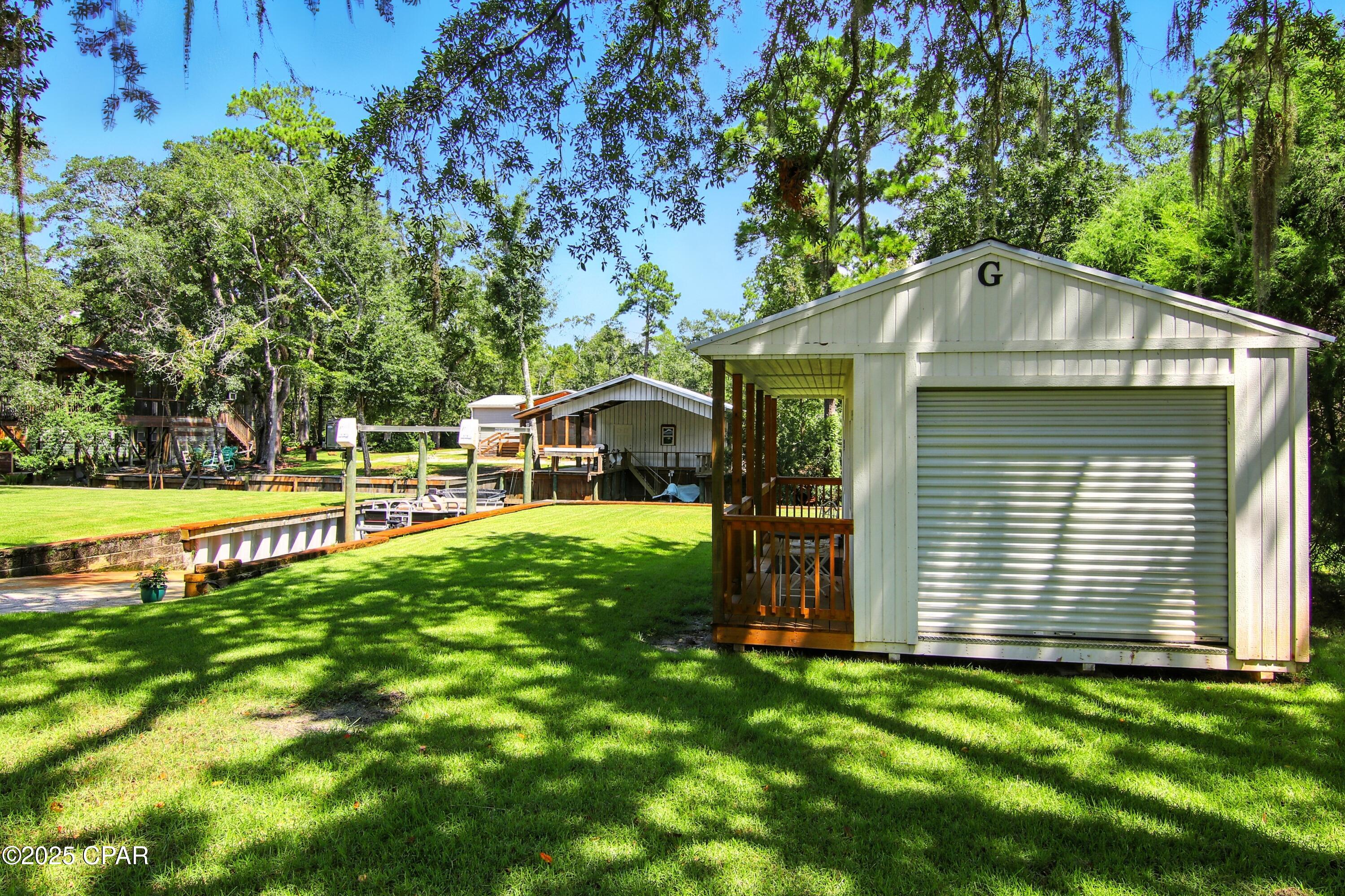 400 Pitts Bayshore Drive Freeport FL 32439