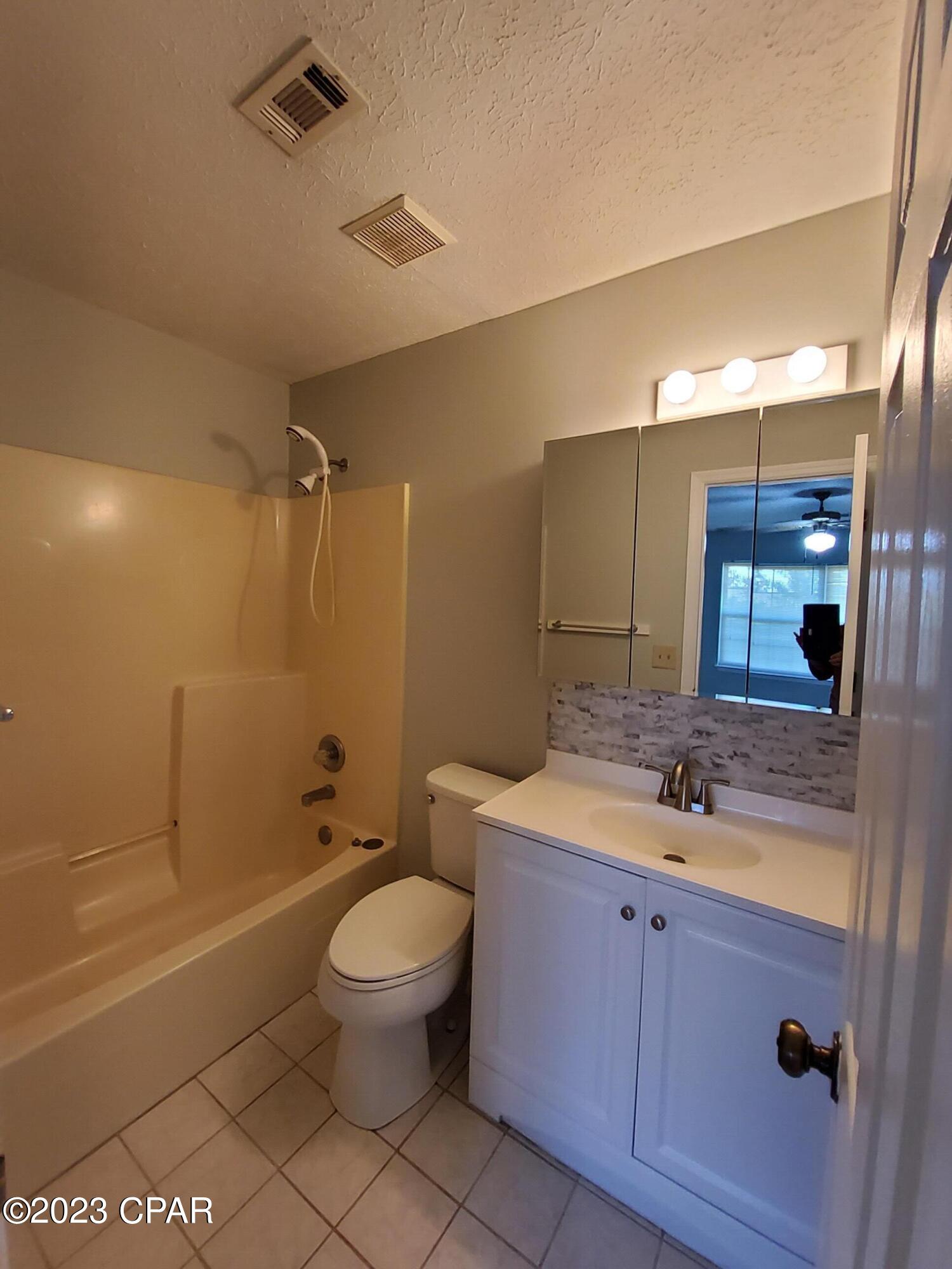 5117 Bayhead Road Youngstown FL 32466