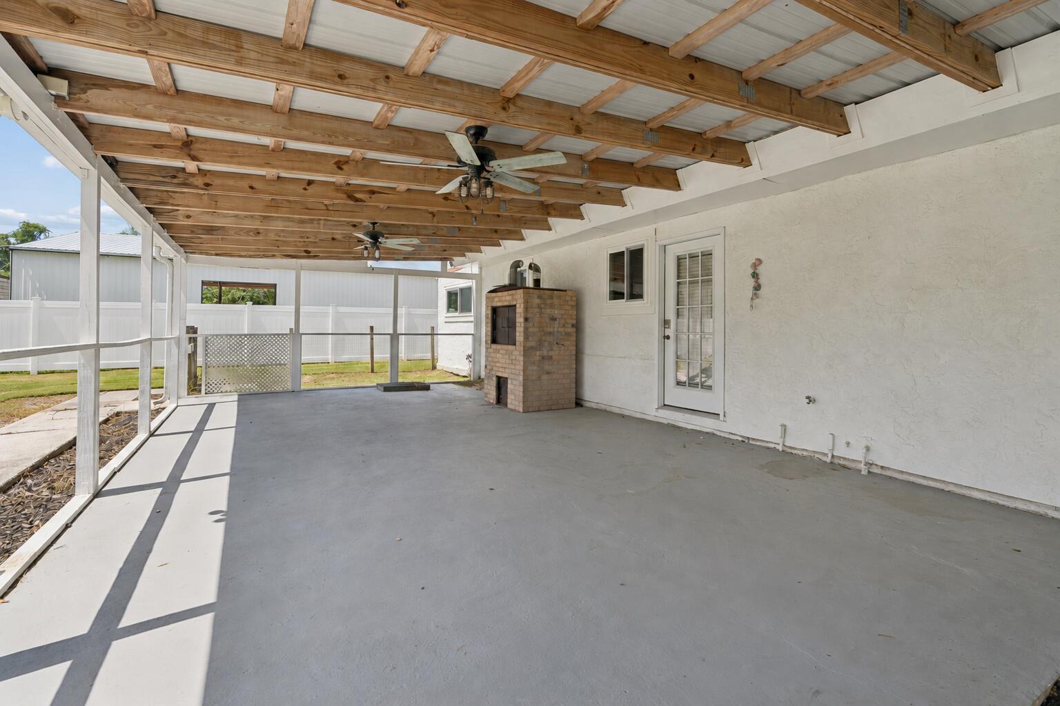 2742 E Highway 390 Panama City FL 32405
