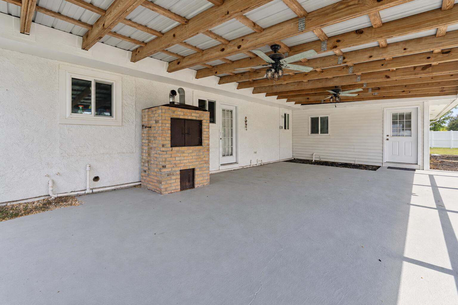 2742 E Highway 390 Panama City FL 32405