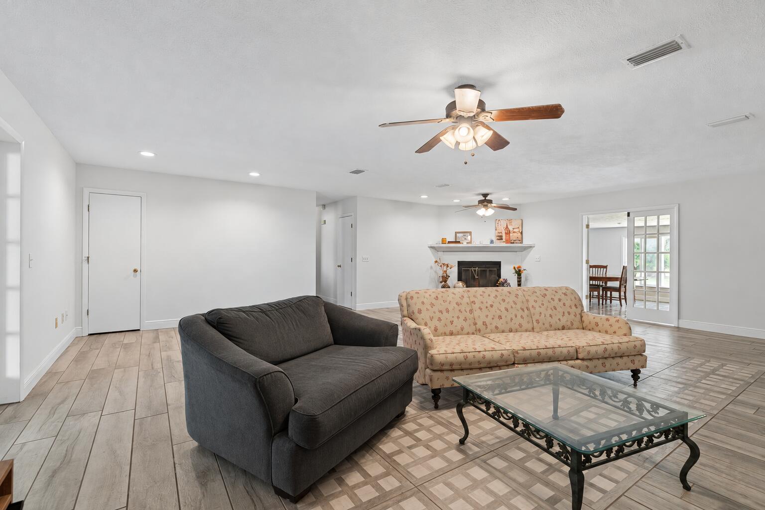 2742 E Highway 390 Panama City FL 32405
