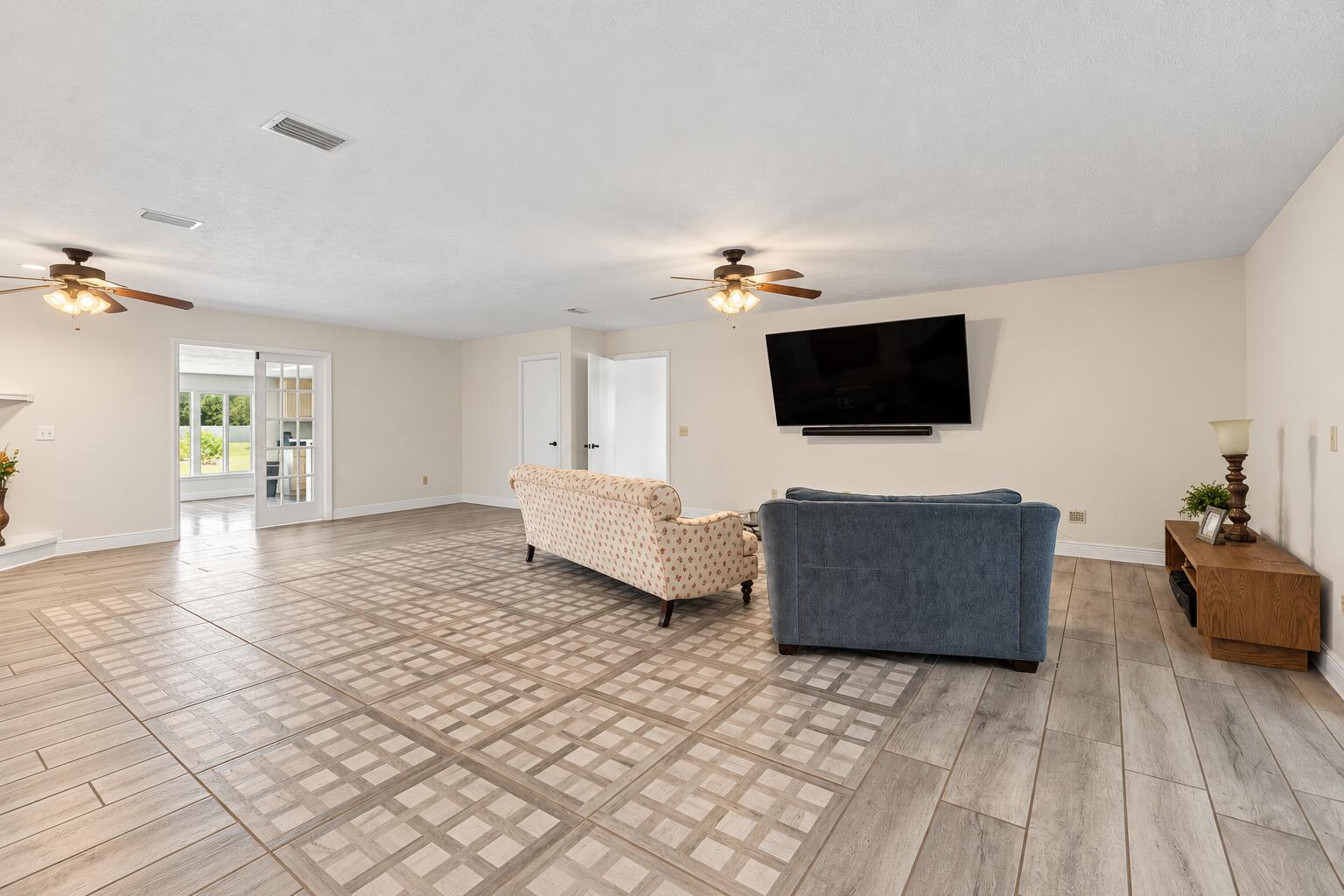 2742 E Highway 390 Panama City FL 32405