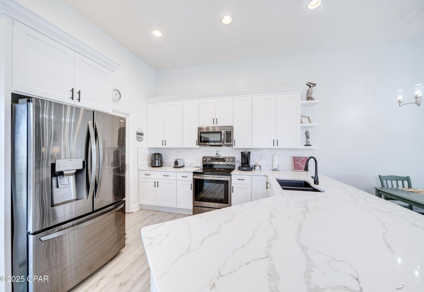 6724 Thomas Drive Panama City Beach FL 32408