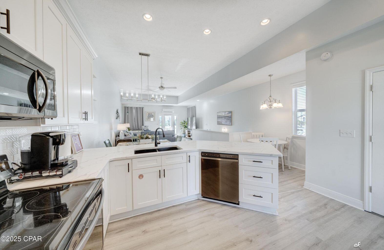 6724 Thomas Drive Panama City Beach FL 32408