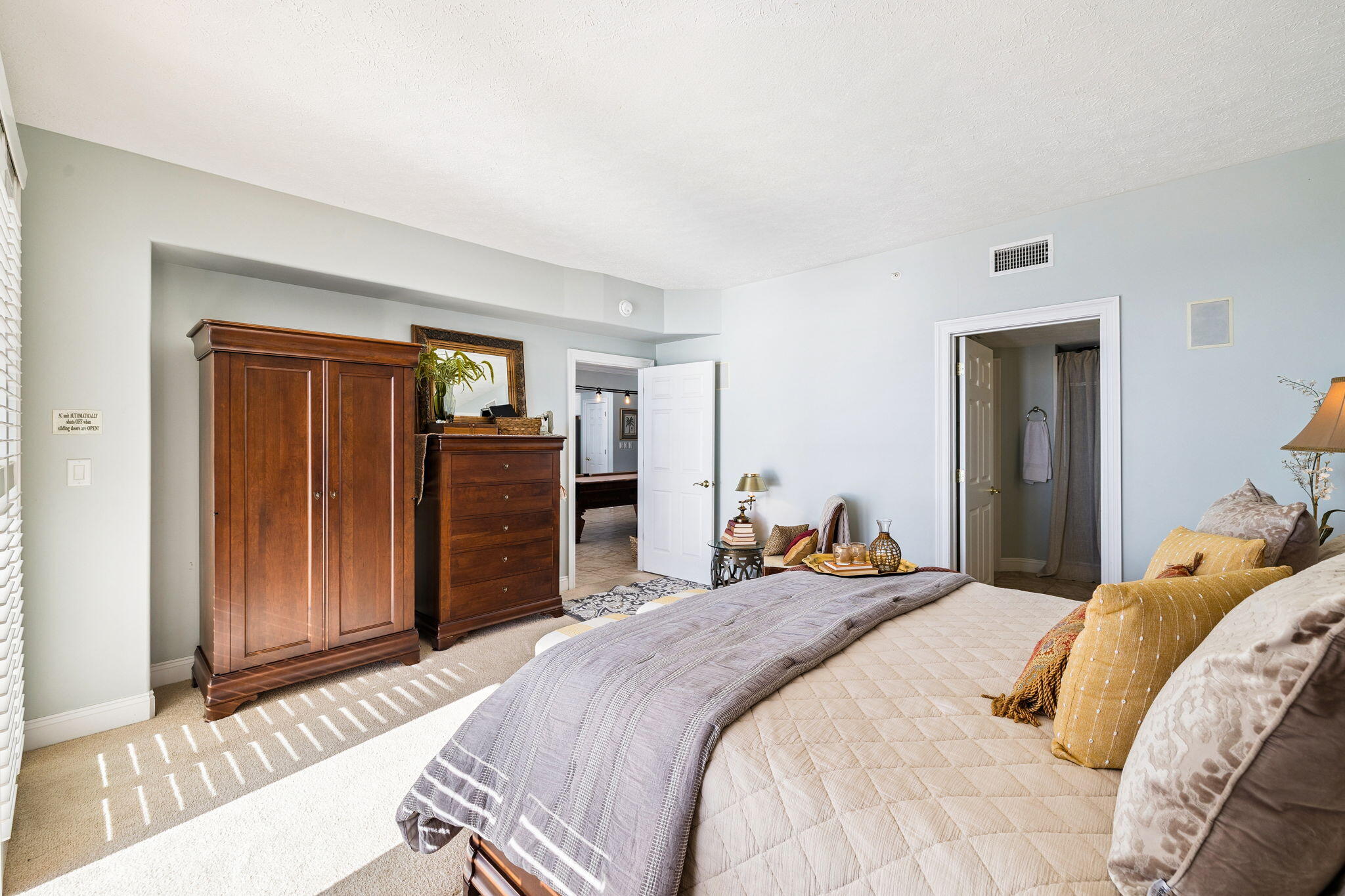 5004 Thomas Drive Panama City Beach FL 32408