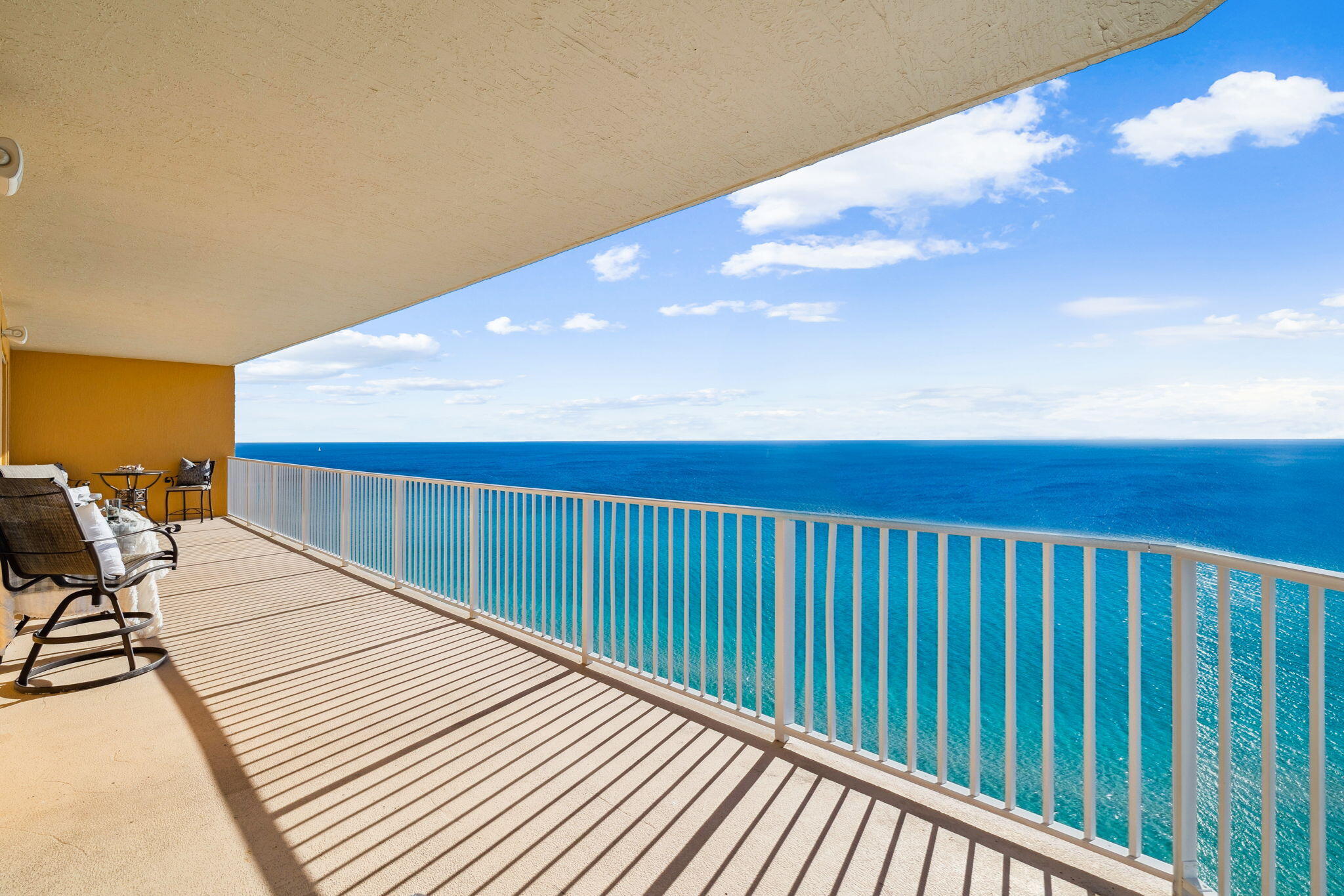 5004 Thomas Drive Panama City Beach FL 32408