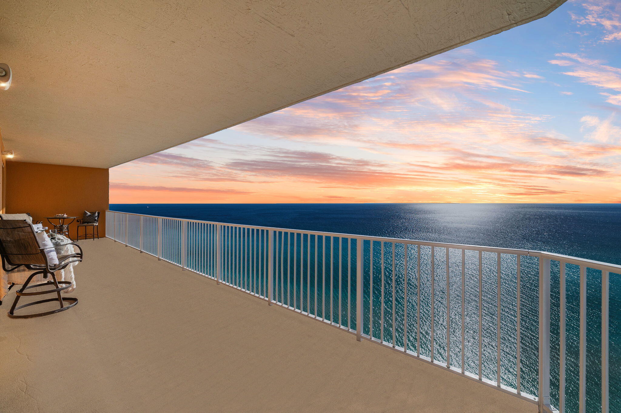 5004 Thomas Drive Panama City Beach FL 32408