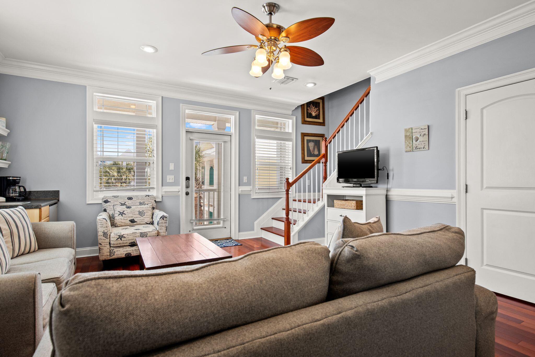 8319 Thomas Drive Panama City Beach FL 32408