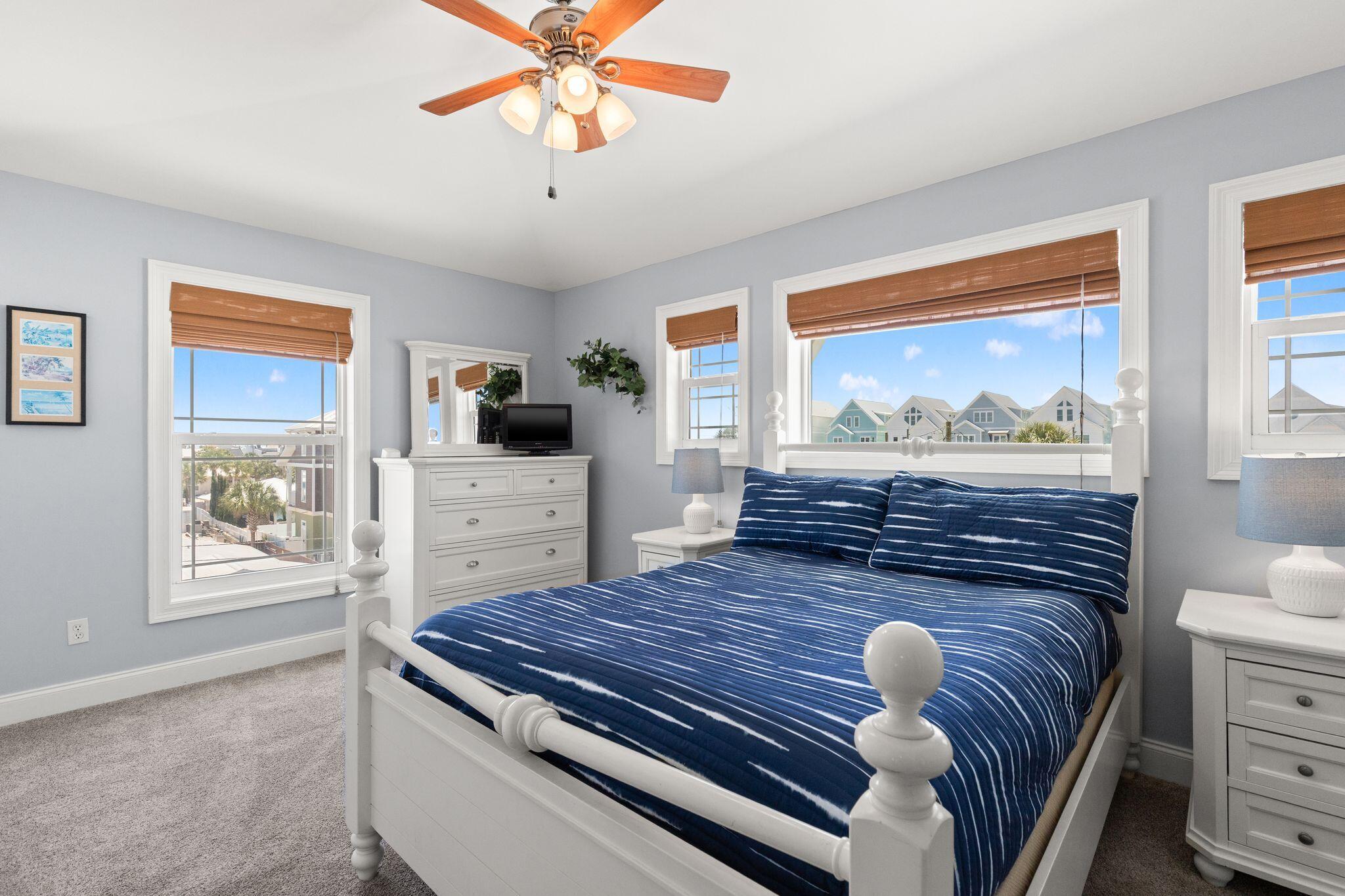 8319 Thomas Drive Panama City Beach FL 32408