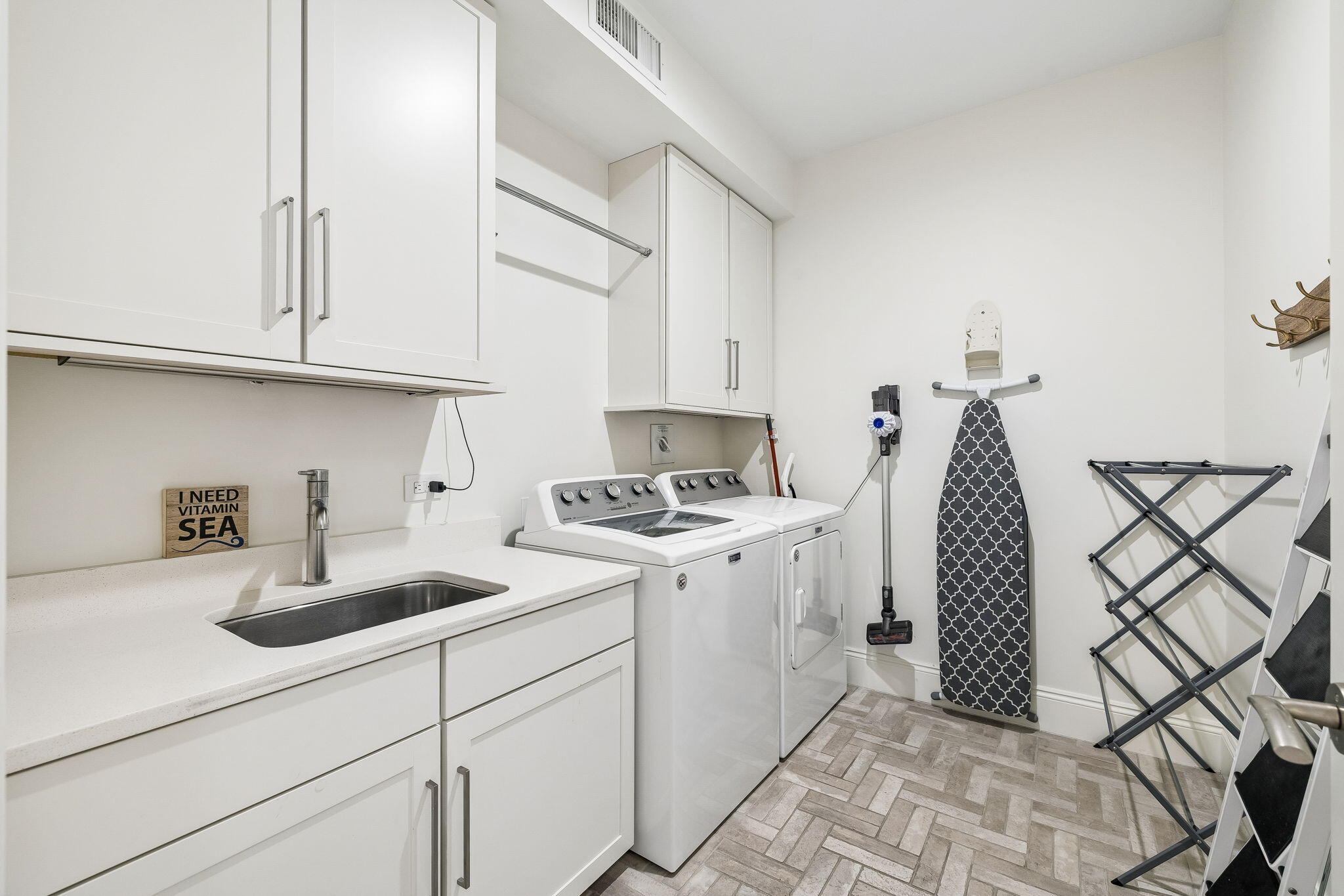 46 N Barrett Square Inlet Beach FL 32461