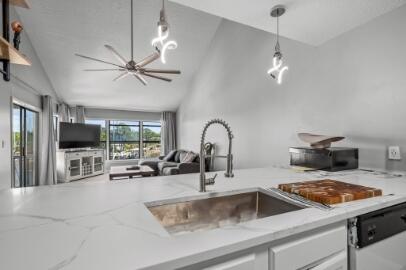 300 Yacht Club Drive Niceville FL 32578
