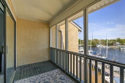 300 Yacht Club Drive Niceville FL 32578