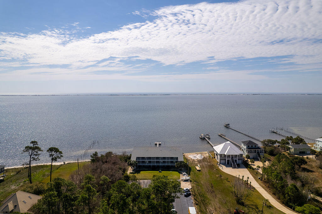 5539 Soundside Drive Gulf Breeze FL 32563