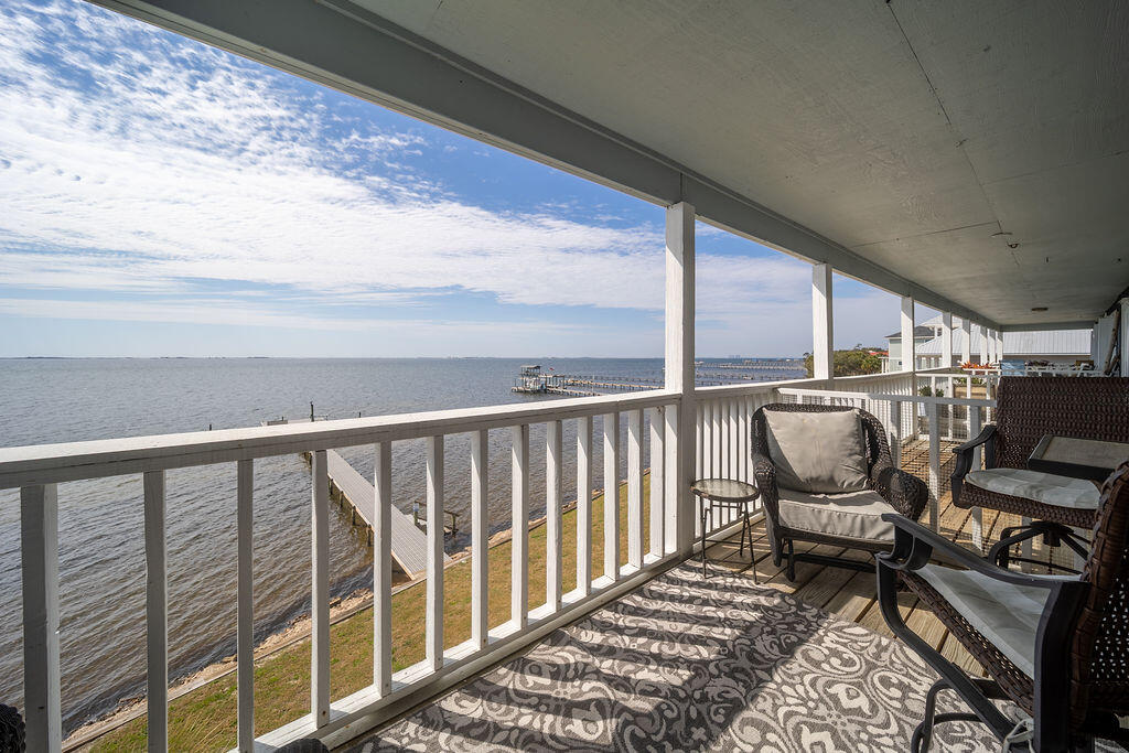 5539 Soundside Drive Gulf Breeze FL 32563