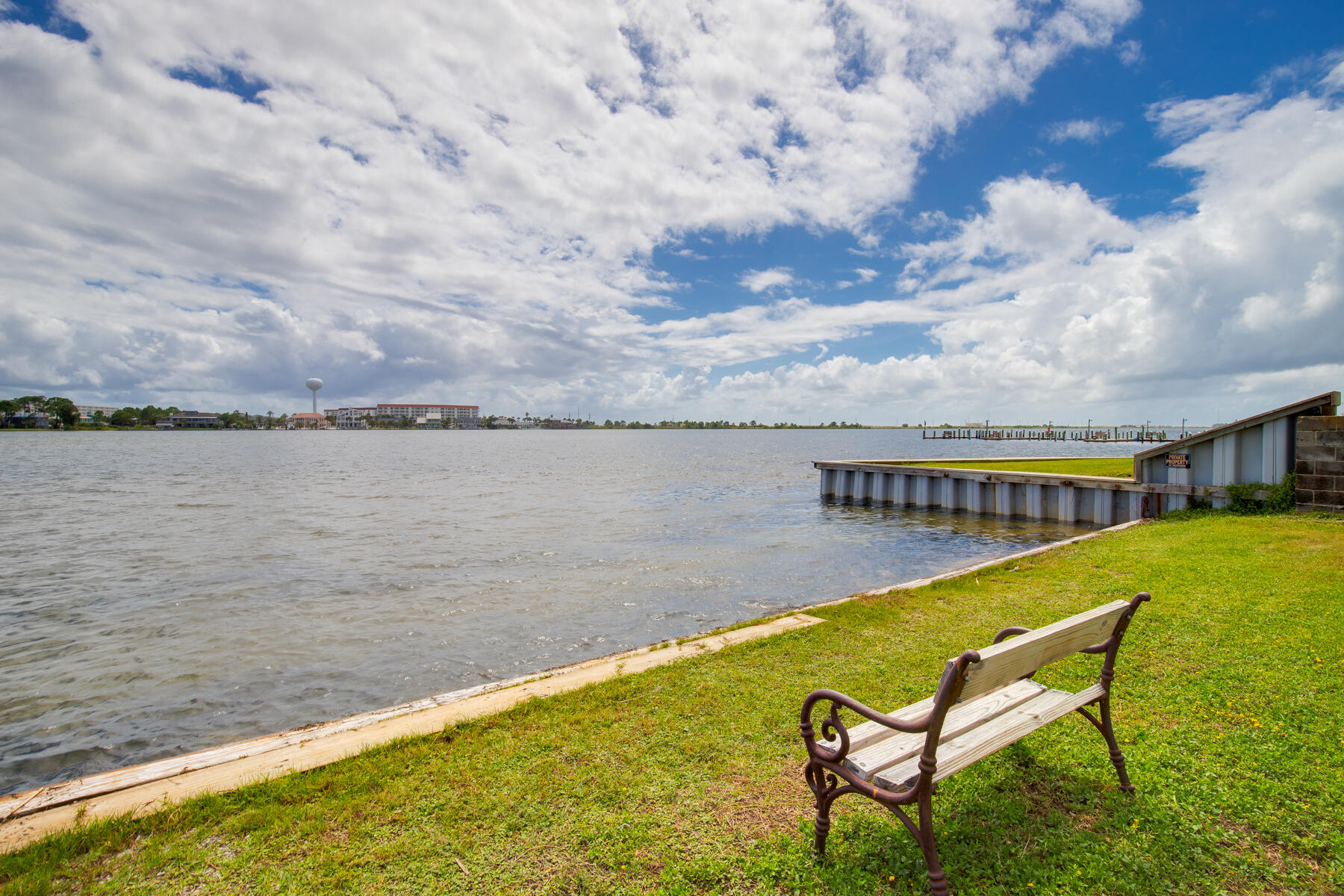 Fort Walton Beach FL, 300 SW Miracle Strip Parkway, Unit 2F