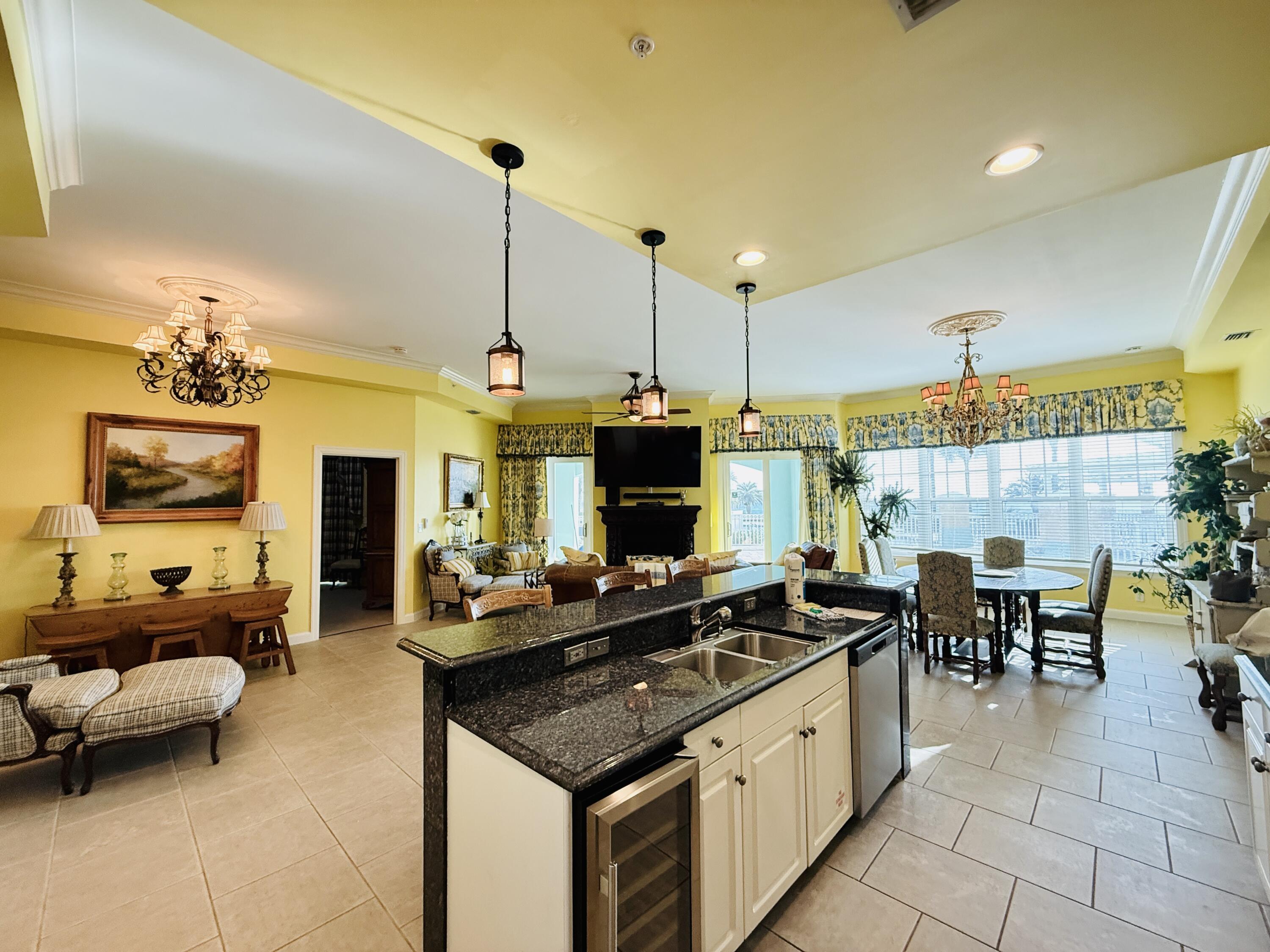7505 Thomas Drive Panama City Beach FL 32408
