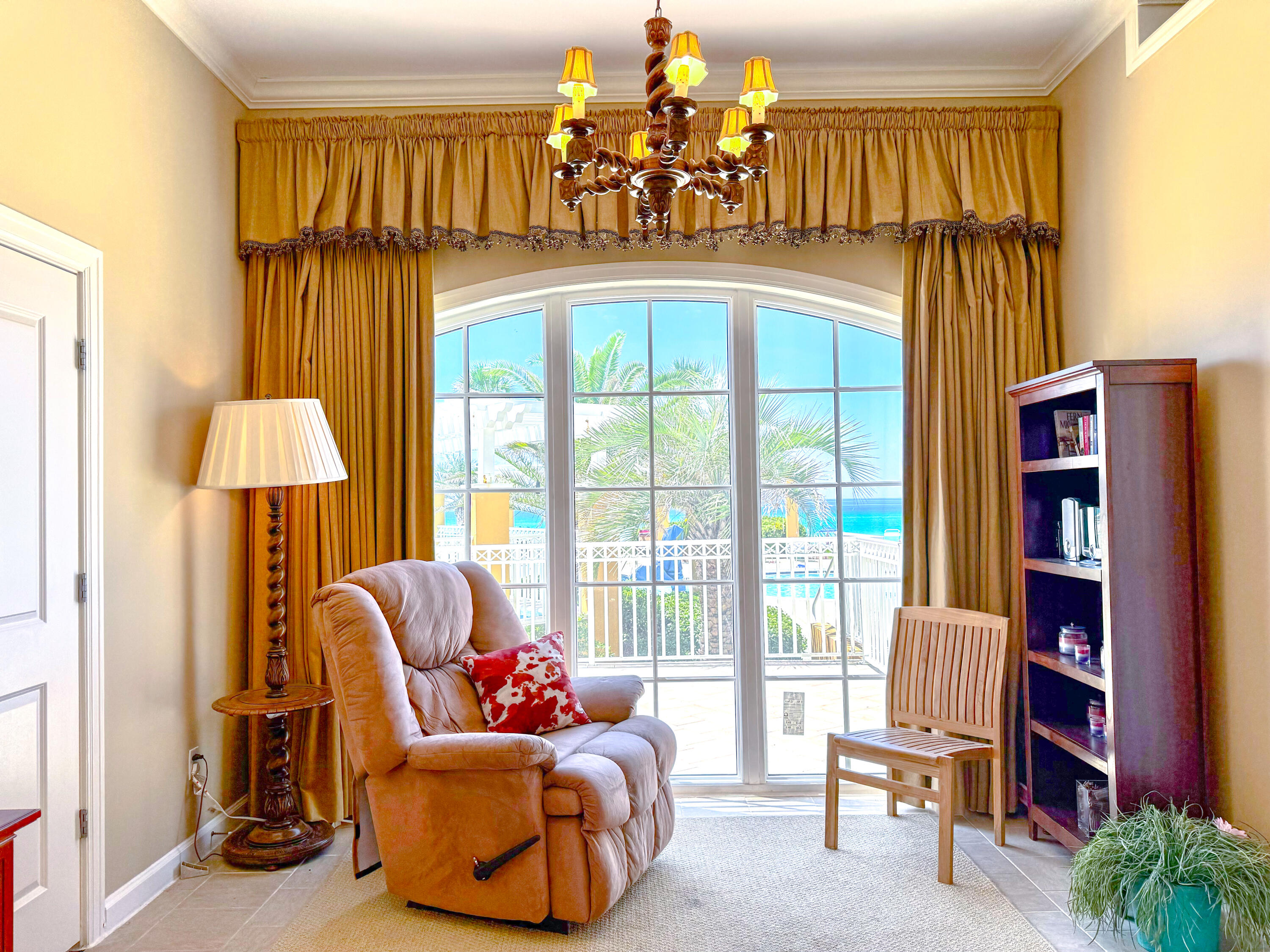 7505 Thomas Drive Panama City Beach FL 32408