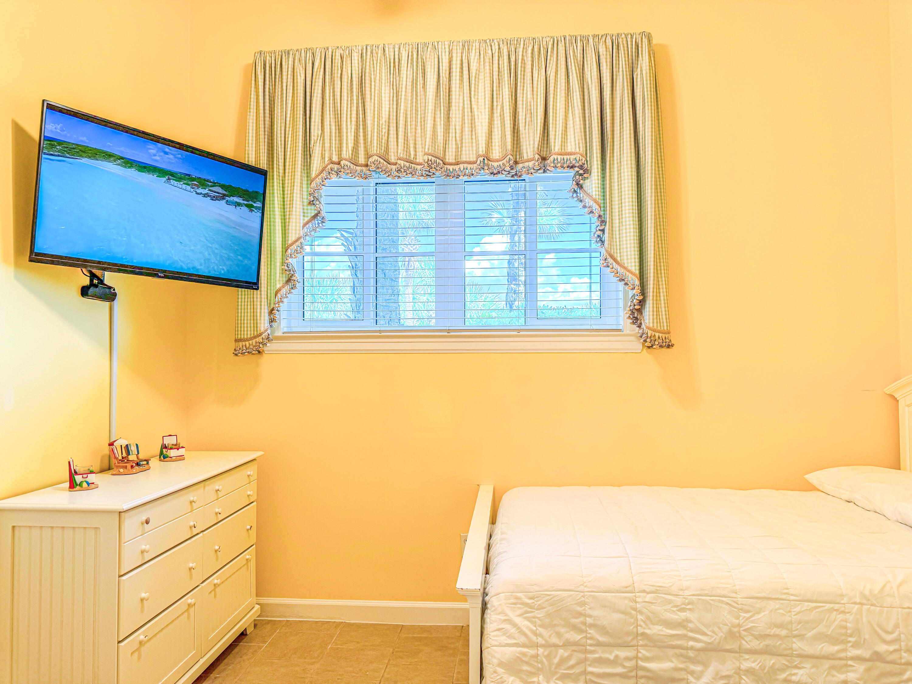 7505 Thomas Drive Panama City Beach FL 32408