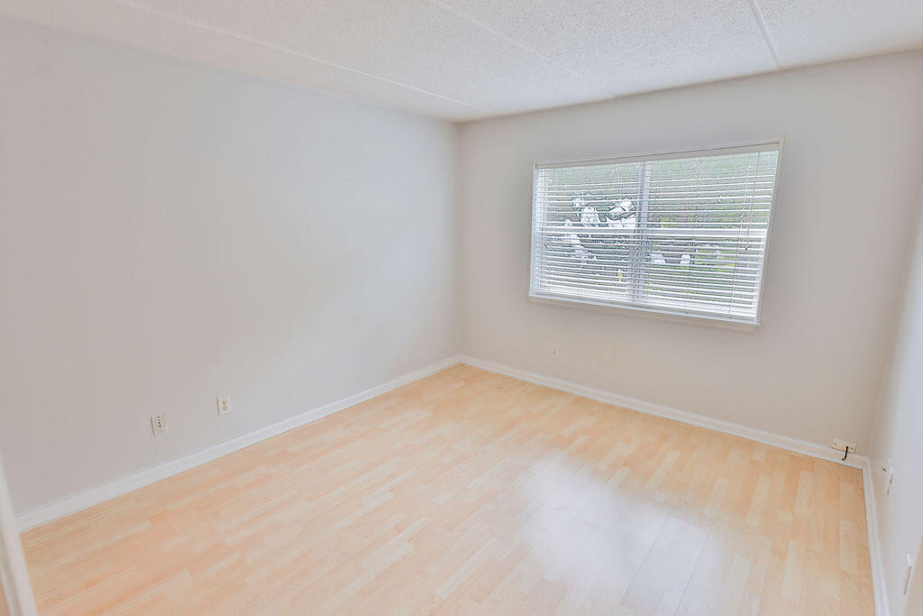 209 W Miracle Strip Parkway Mary Esther FL 32569