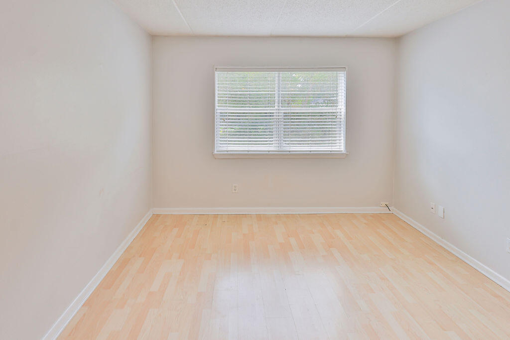 209 W Miracle Strip Parkway Mary Esther FL 32569