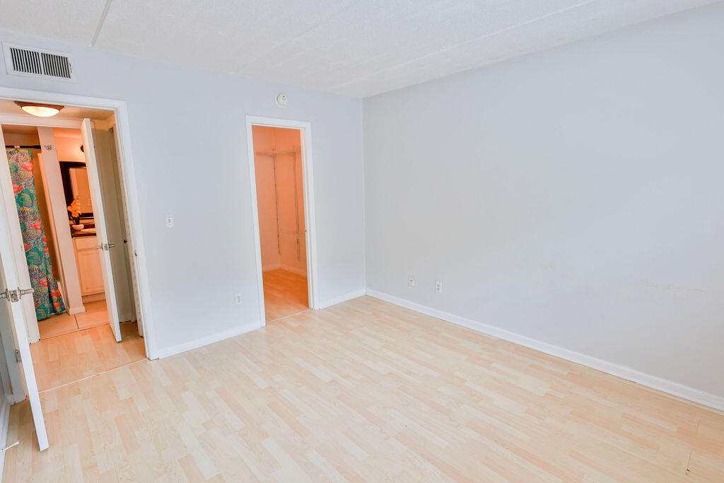209 W Miracle Strip Parkway Mary Esther FL 32569