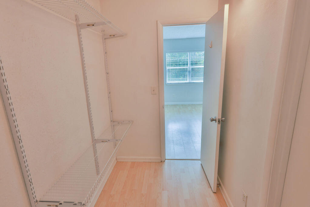 209 W Miracle Strip Parkway Mary Esther FL 32569