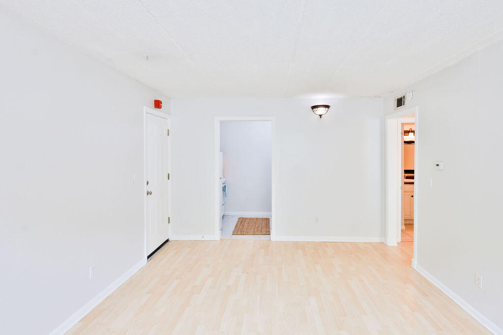 209 W Miracle Strip Parkway Mary Esther FL 32569