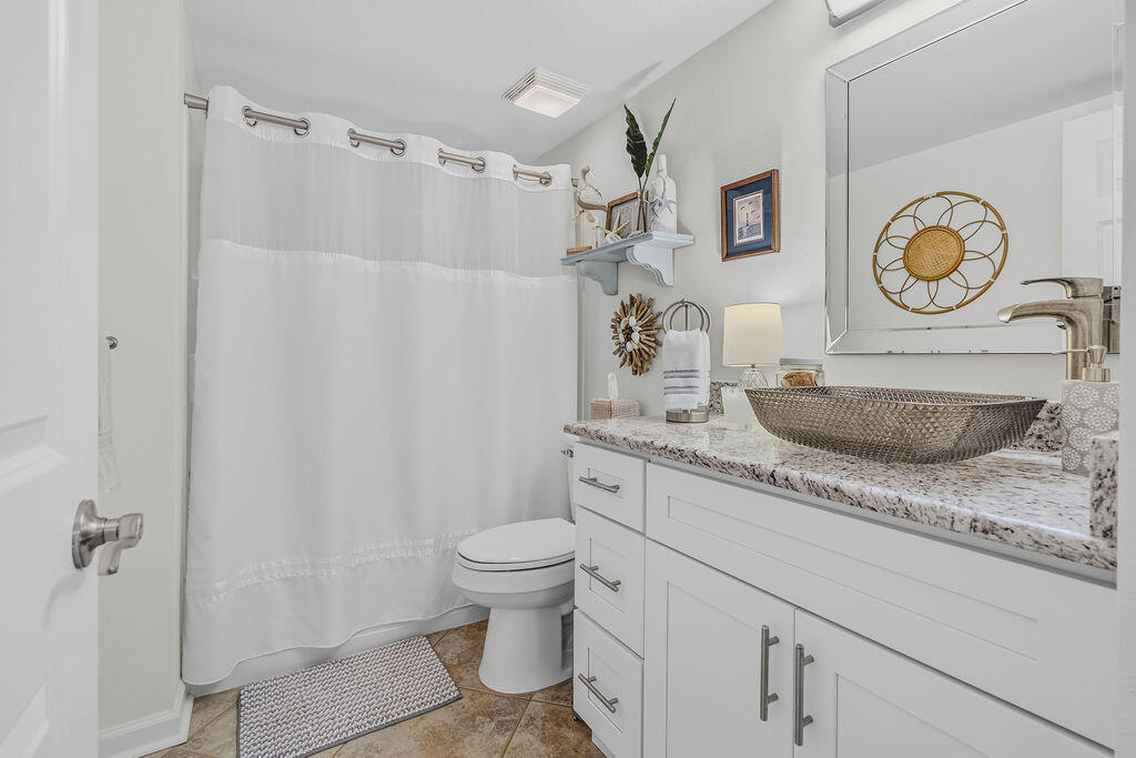 1365 W Highway 98 Mary Esther FL 32569