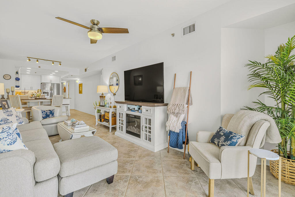 1365 W Highway 98 Mary Esther FL 32569
