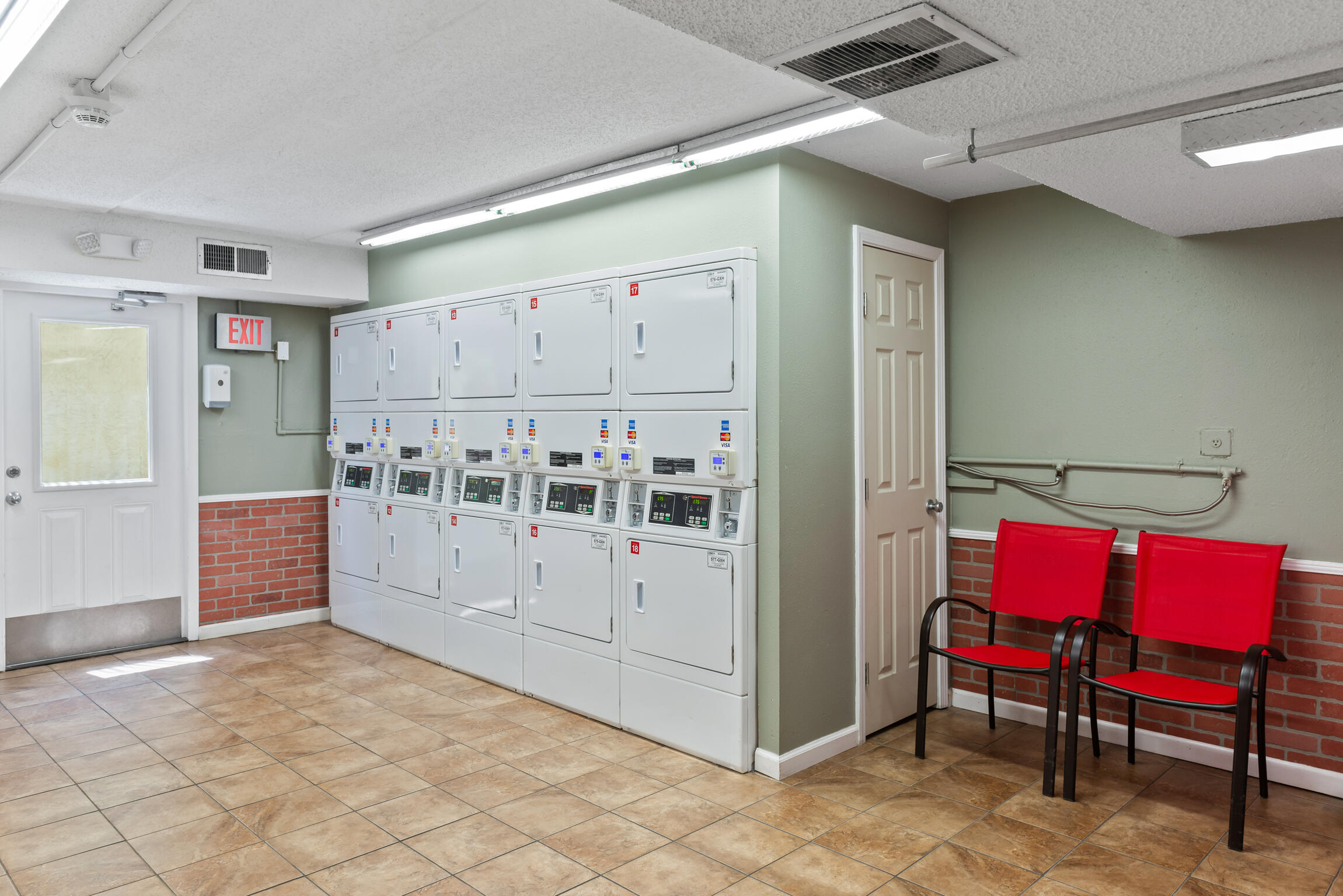 209 W Miracle Strip Parkway Mary Esther FL 32569
