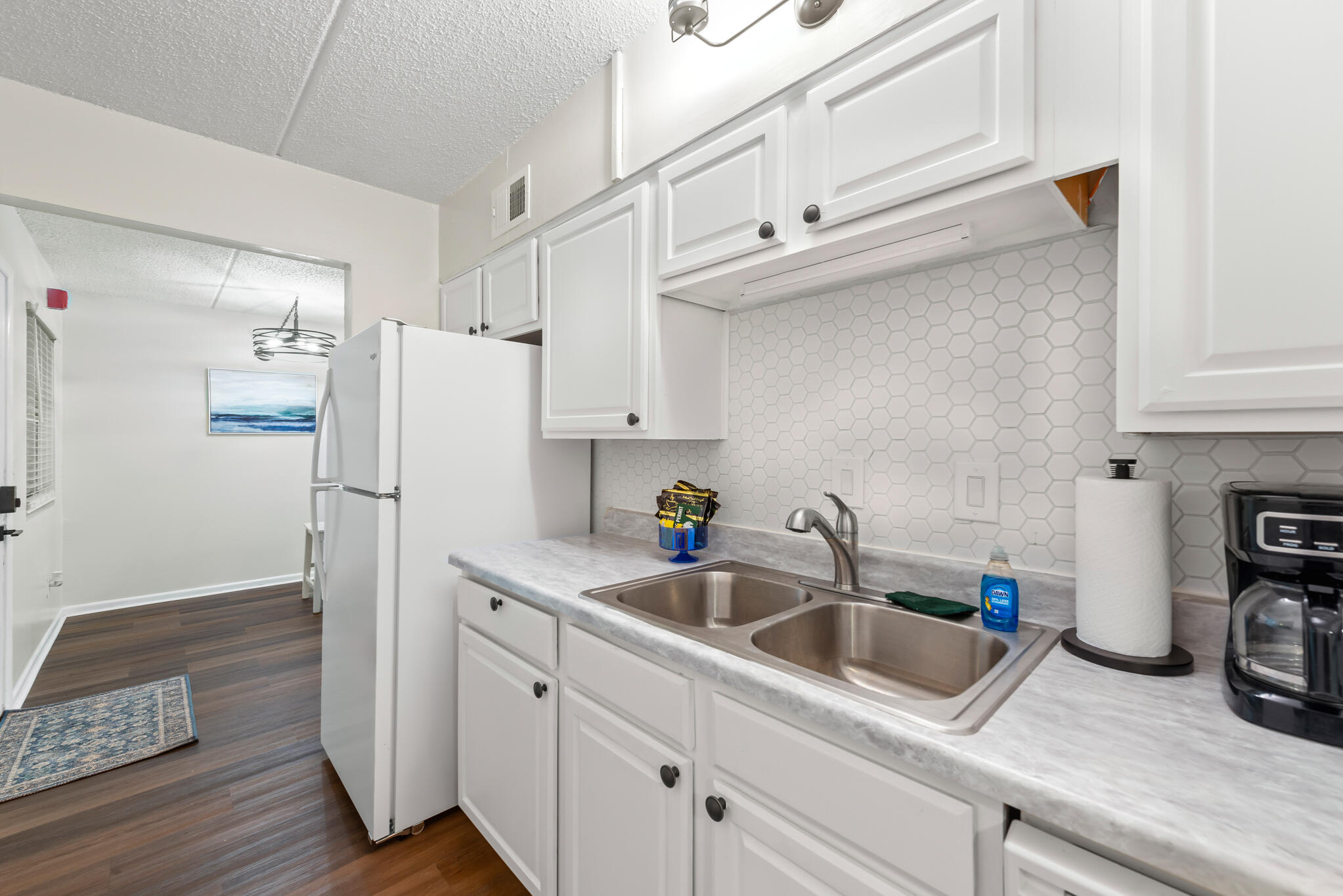 209 W Miracle Strip Parkway Mary Esther FL 32569