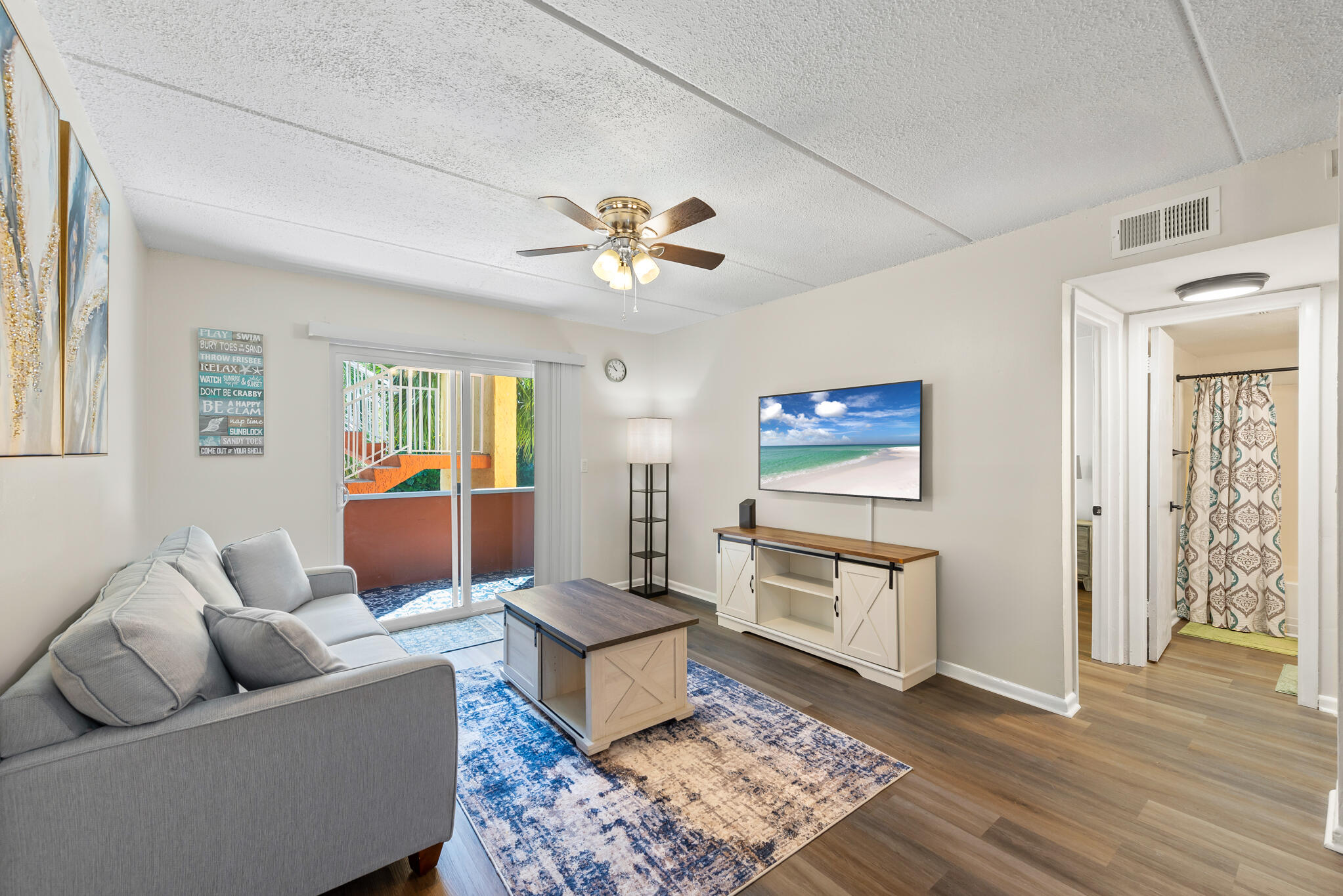 209 W Miracle Strip Parkway Mary Esther FL 32569