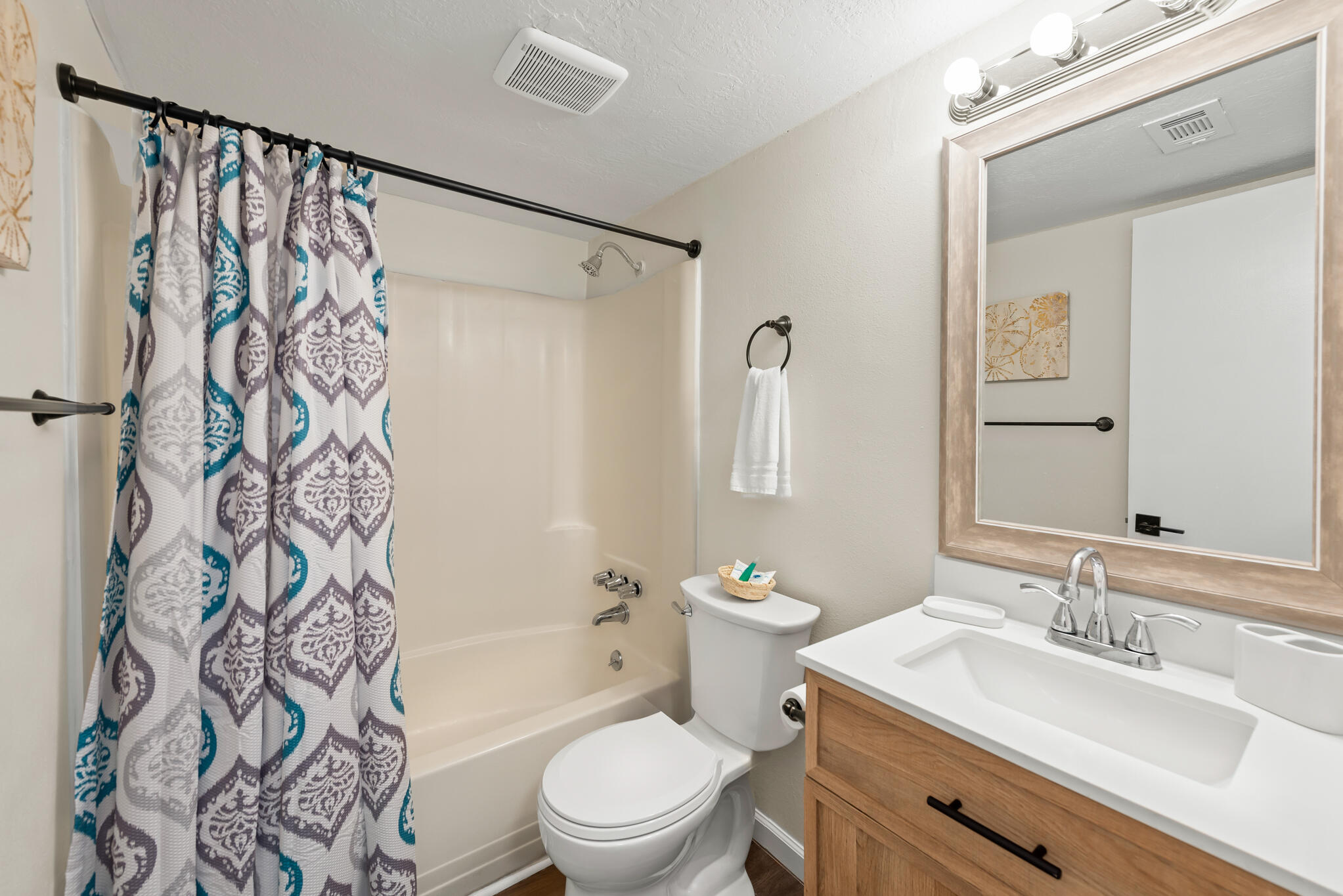 209 W Miracle Strip Parkway Mary Esther FL 32569