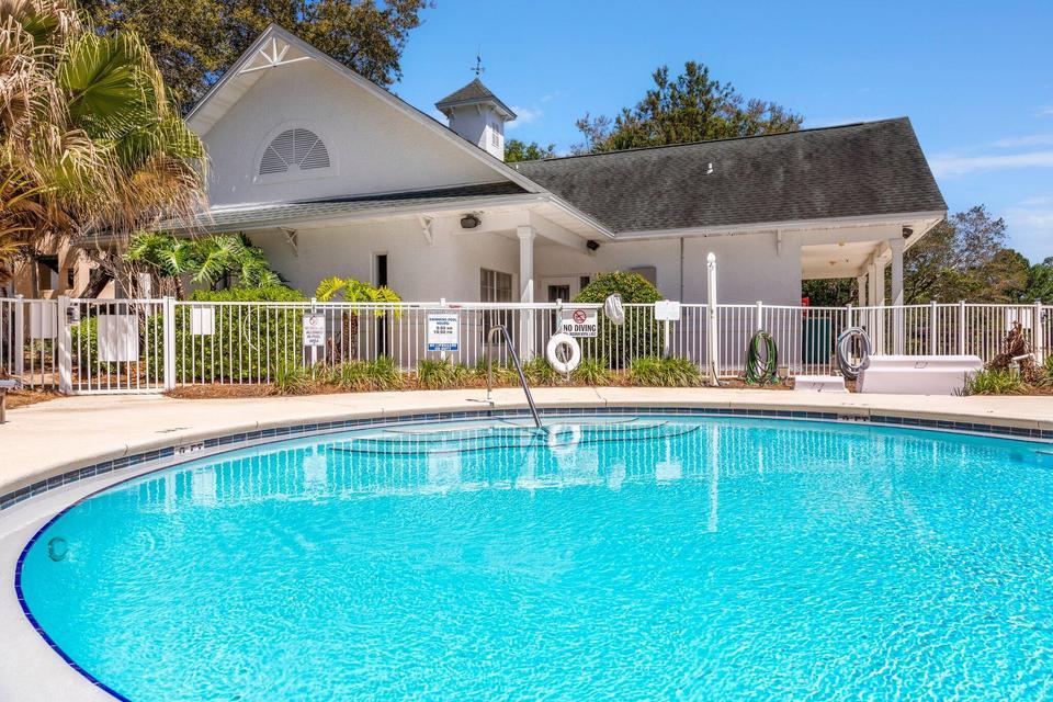 4276 Calinda Lane Niceville FL 32578