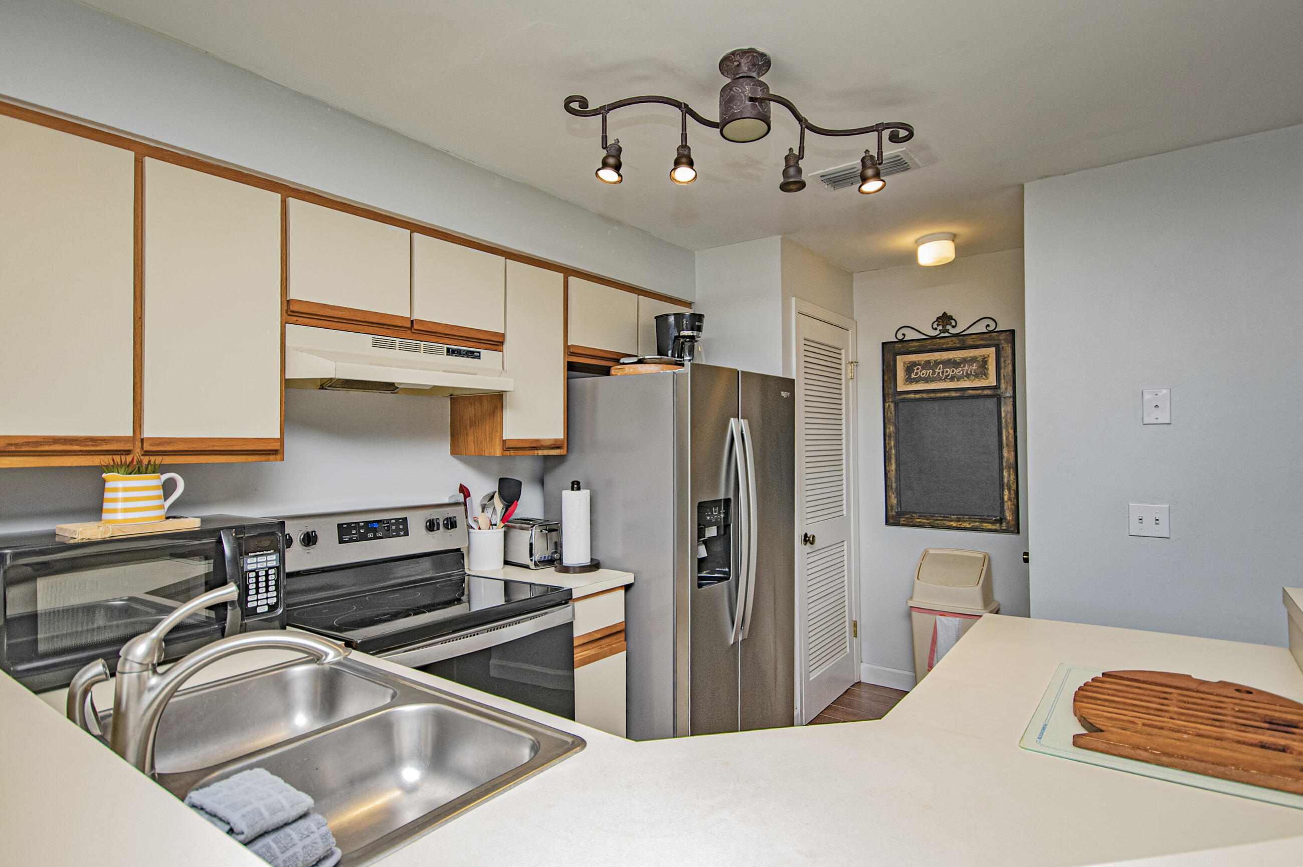 8730 Thomas Drive Panama City Beach FL 32408