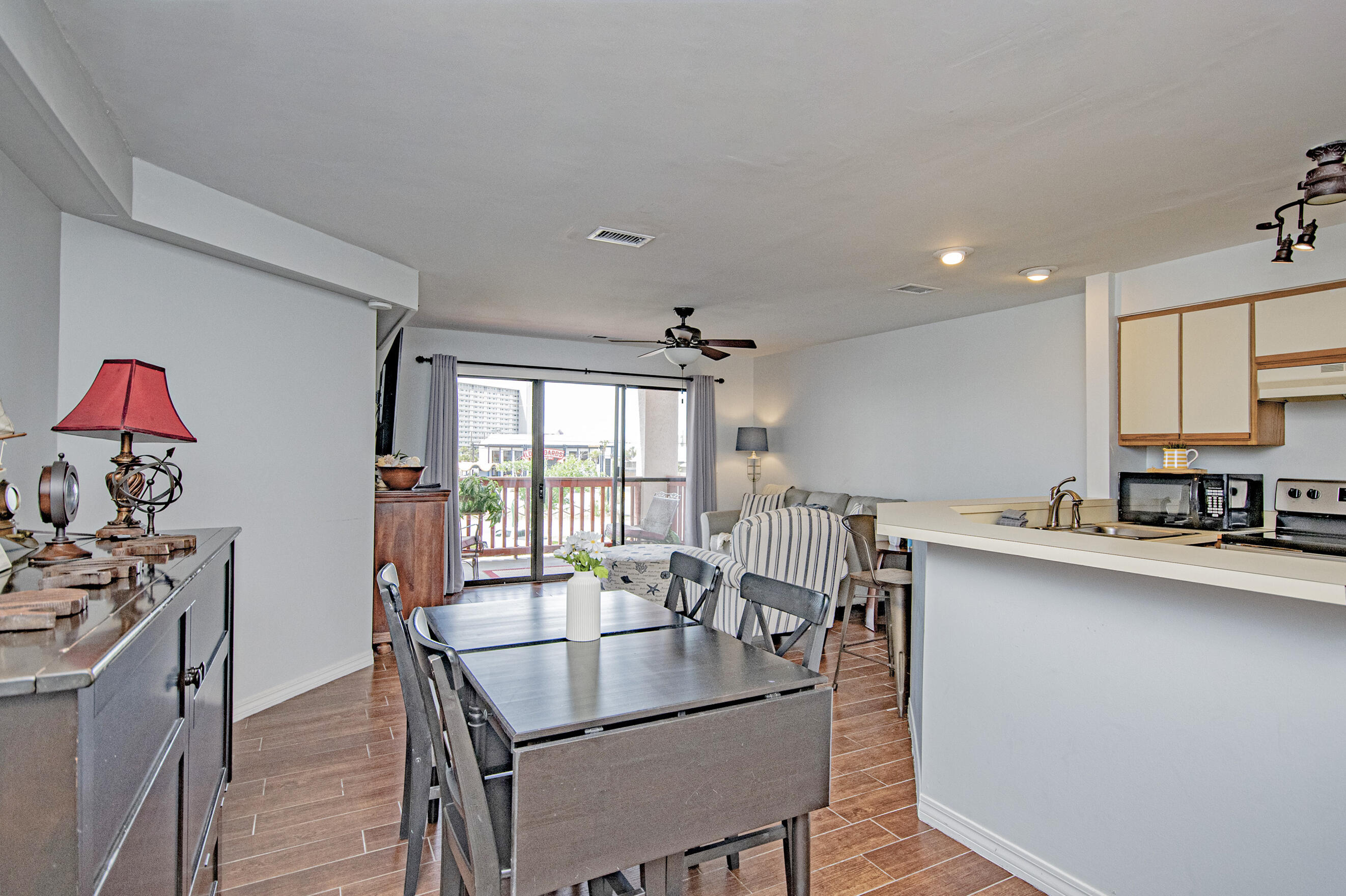 8730 Thomas Drive Panama City Beach FL 32408